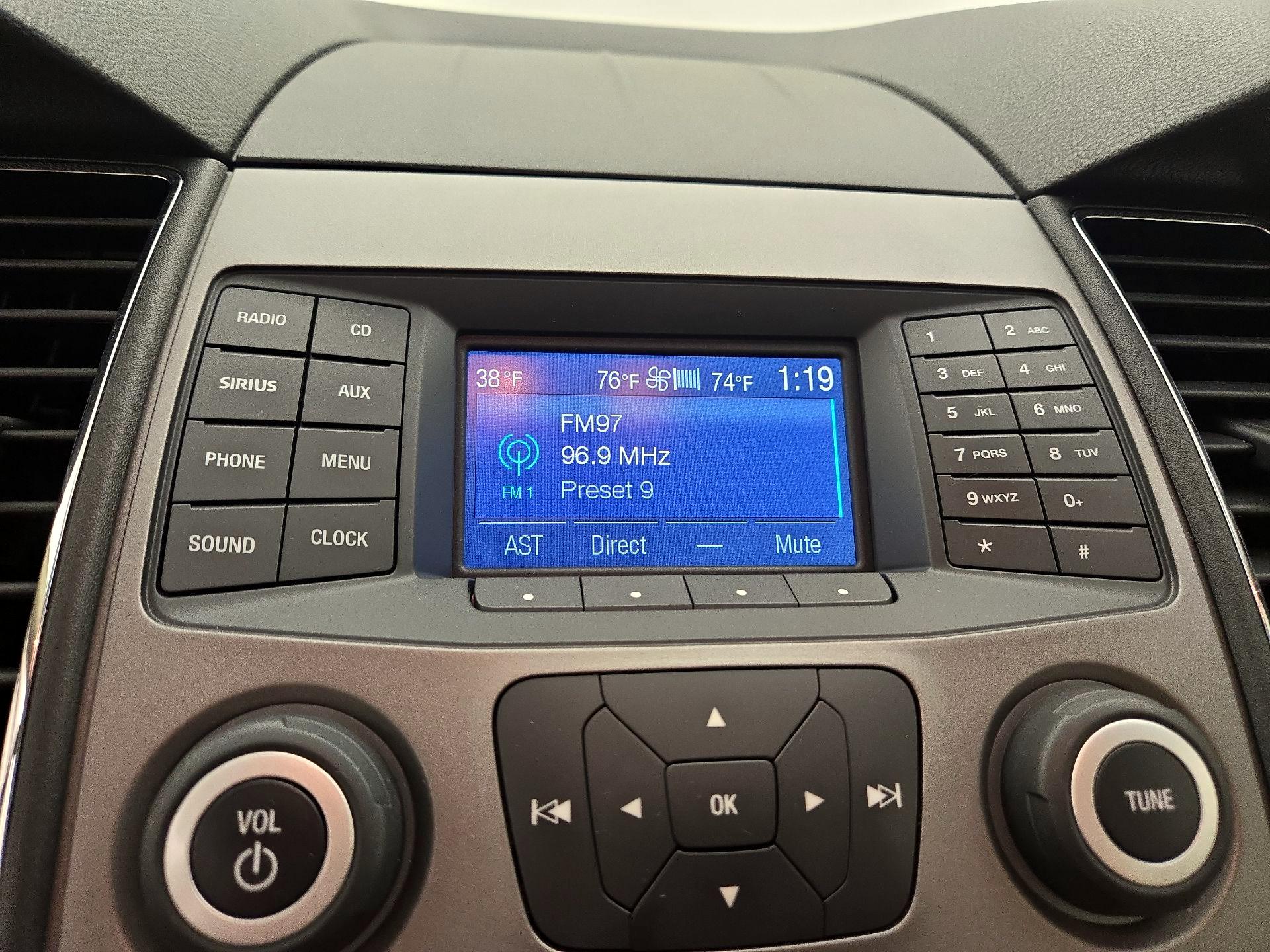 Thumbnail: 2016 Ford Taurus - 15