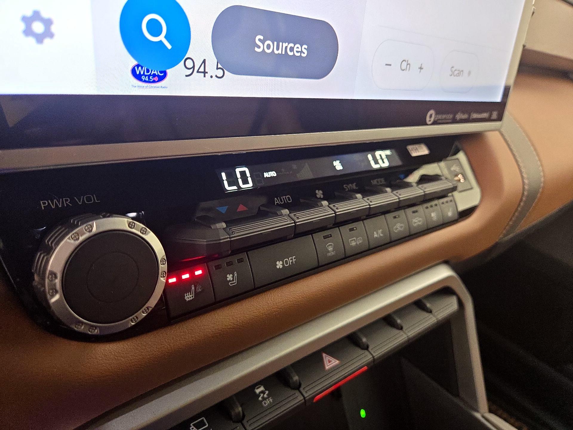 Thumbnail: 2024 Toyota Tundra - 16