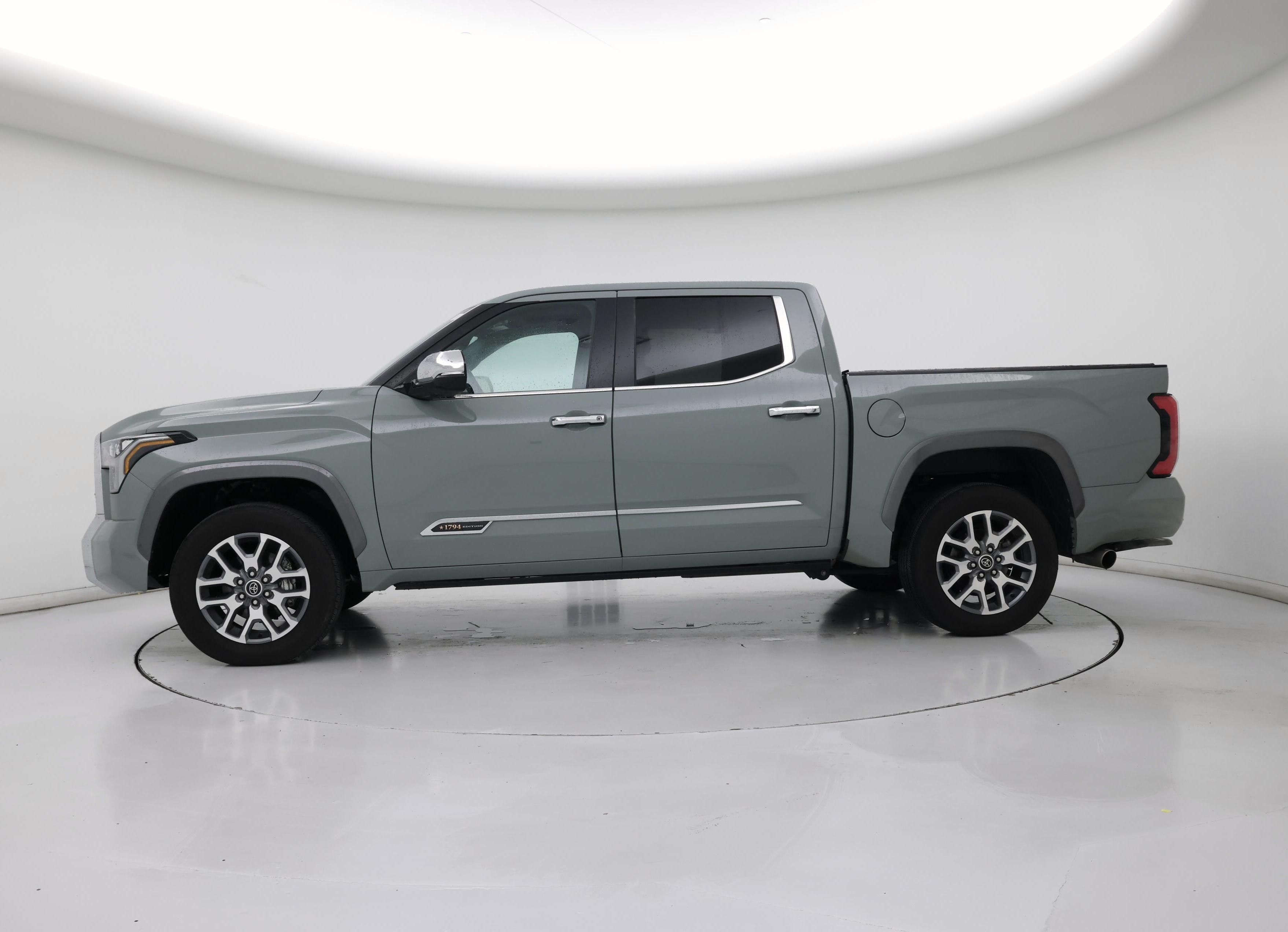 Thumbnail: 2024 Toyota Tundra - 3