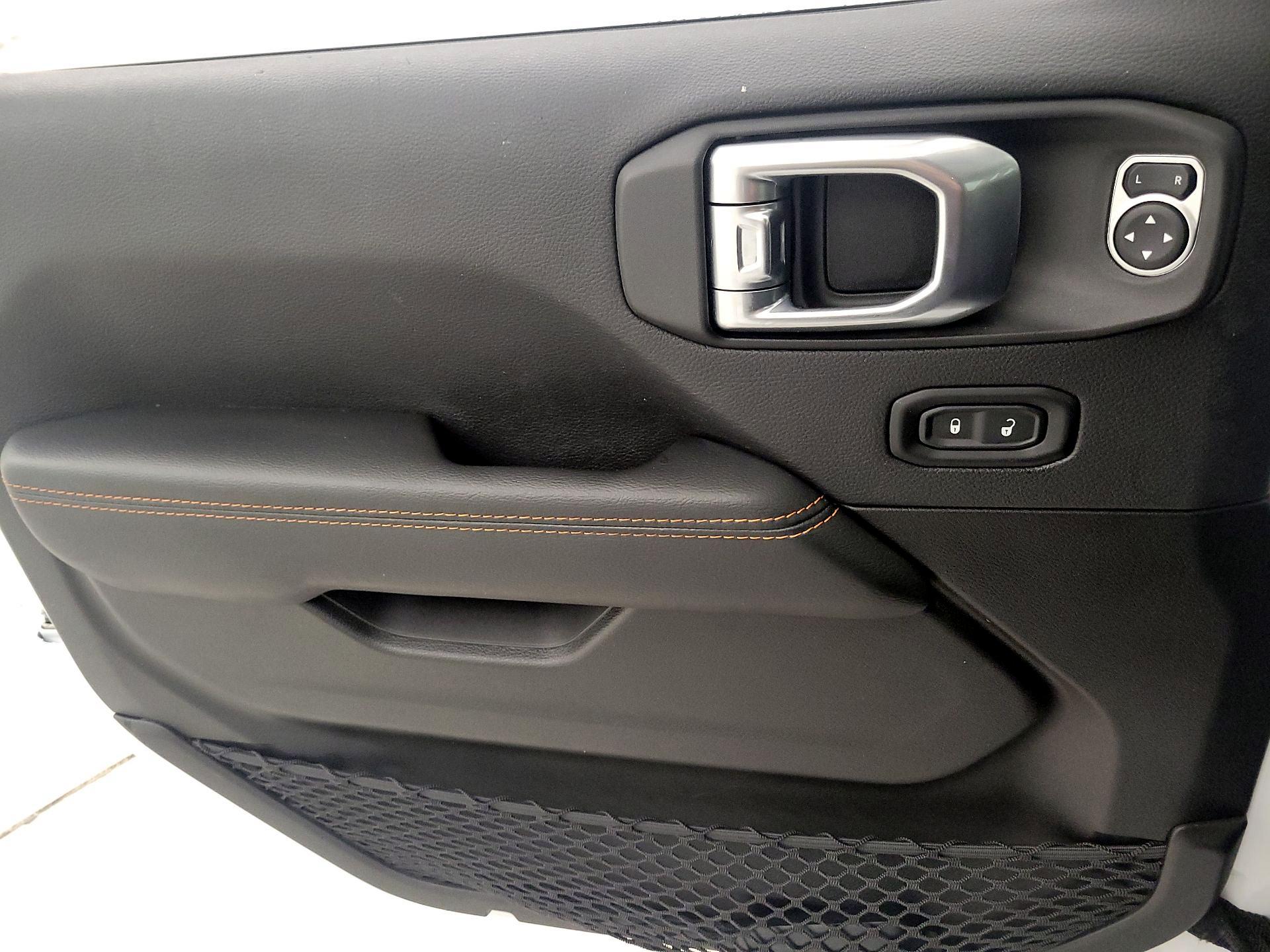 Thumbnail: 2022 Jeep Gladiator - 12