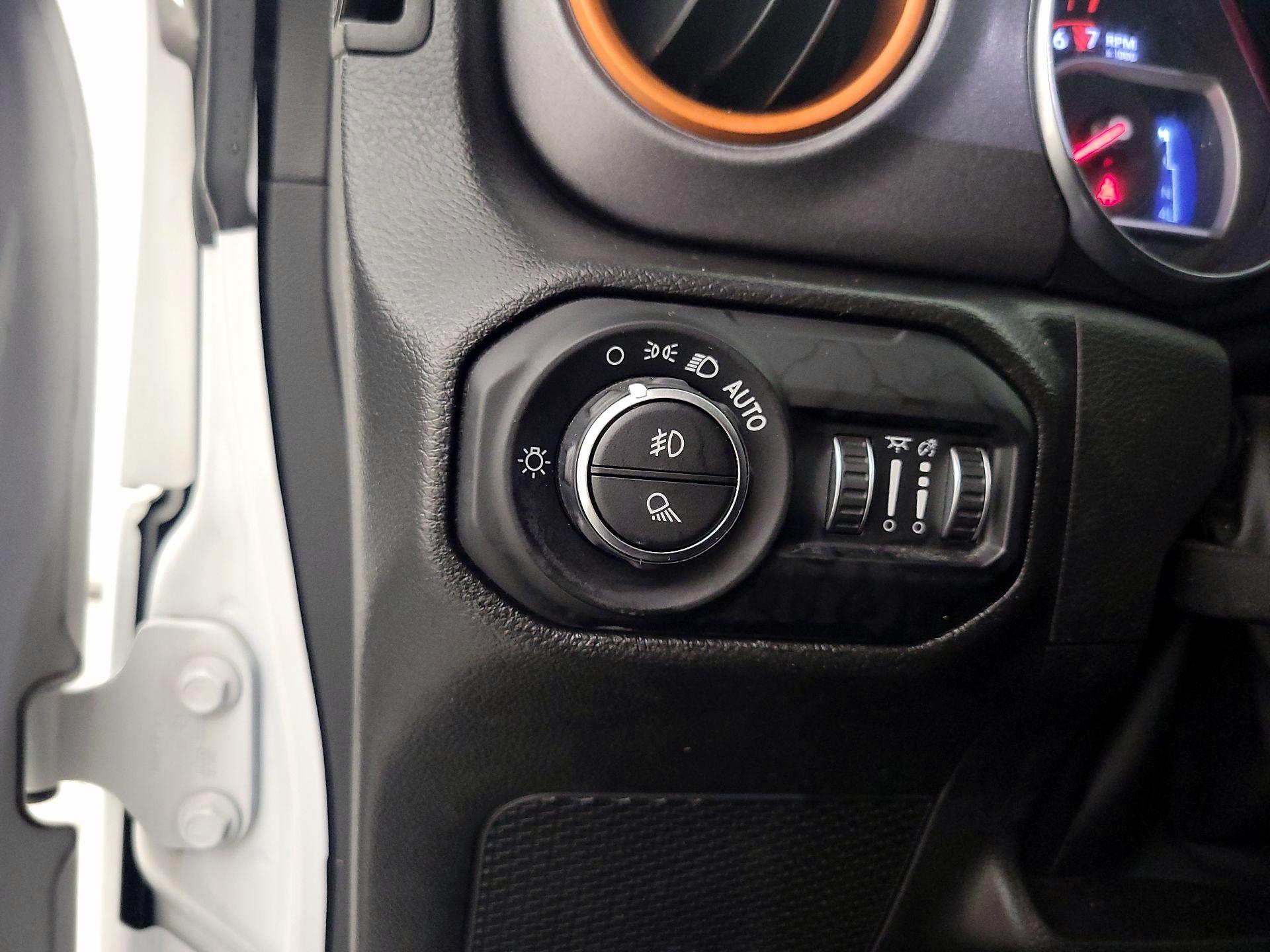 Thumbnail: 2022 Jeep Gladiator - 13