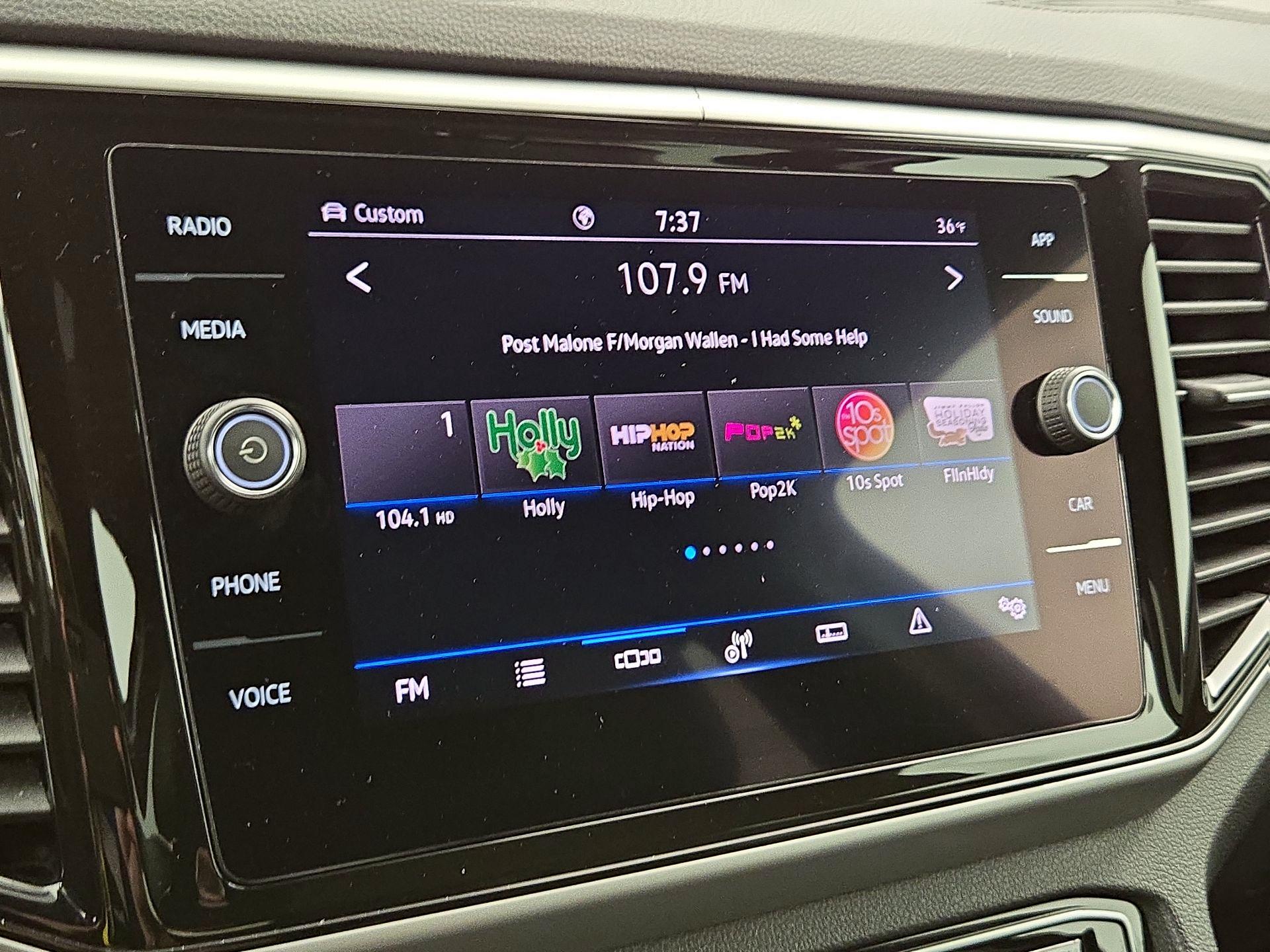 Thumbnail: 2022 Volkswagen Atlas - 15