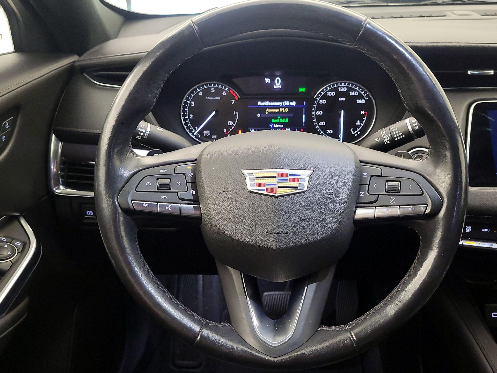 Thumbnail: 2022 Cadillac XT4 - 10