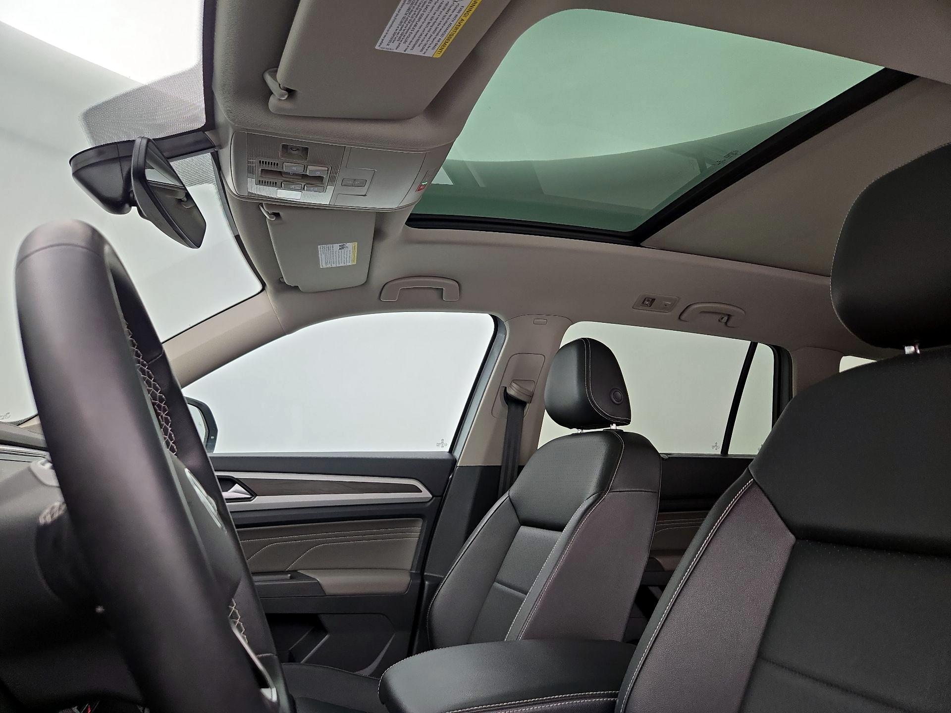 Thumbnail: 2023 Volkswagen Atlas - 19