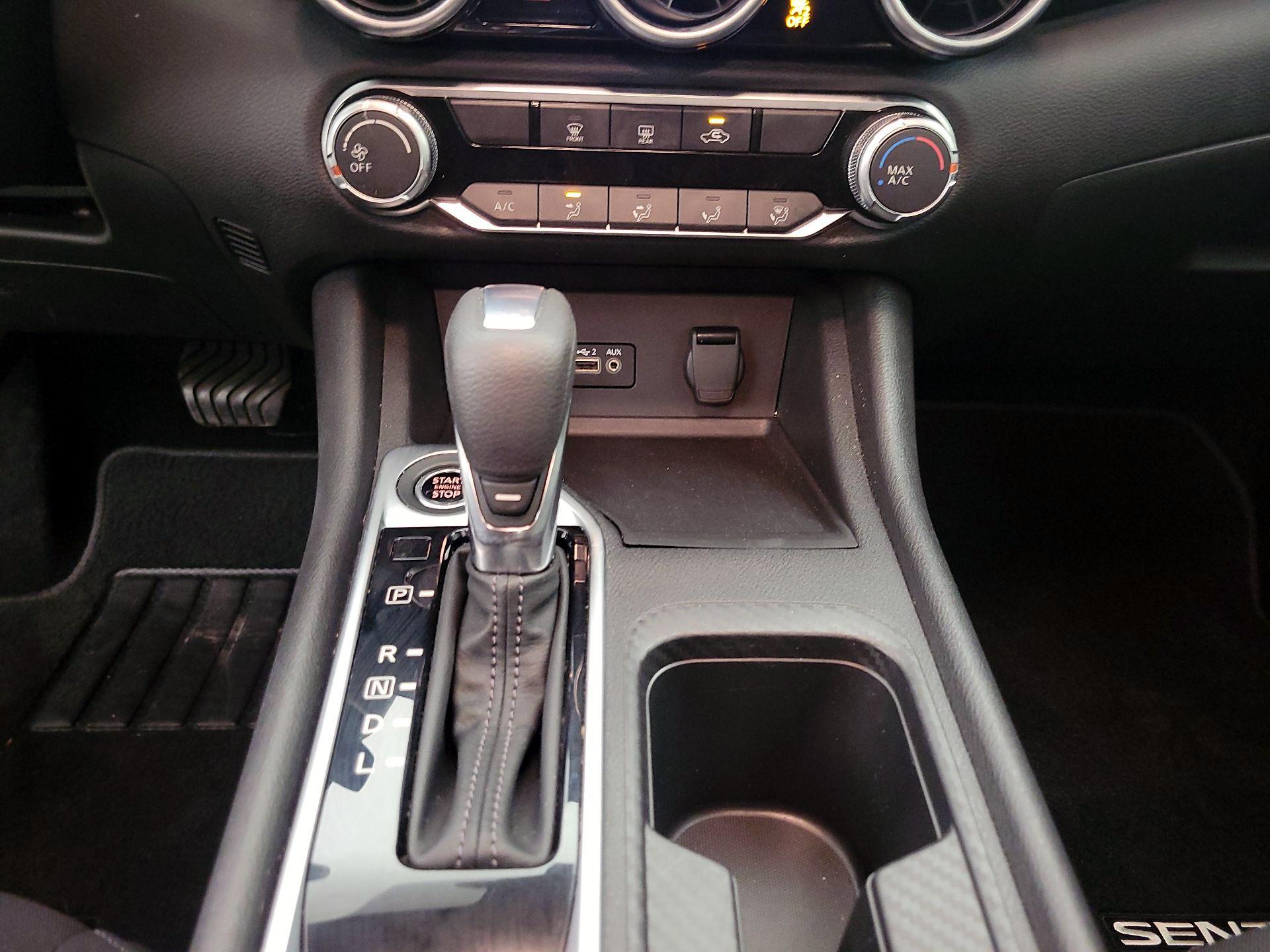 Thumbnail: 2023 Nissan Sentra - 17