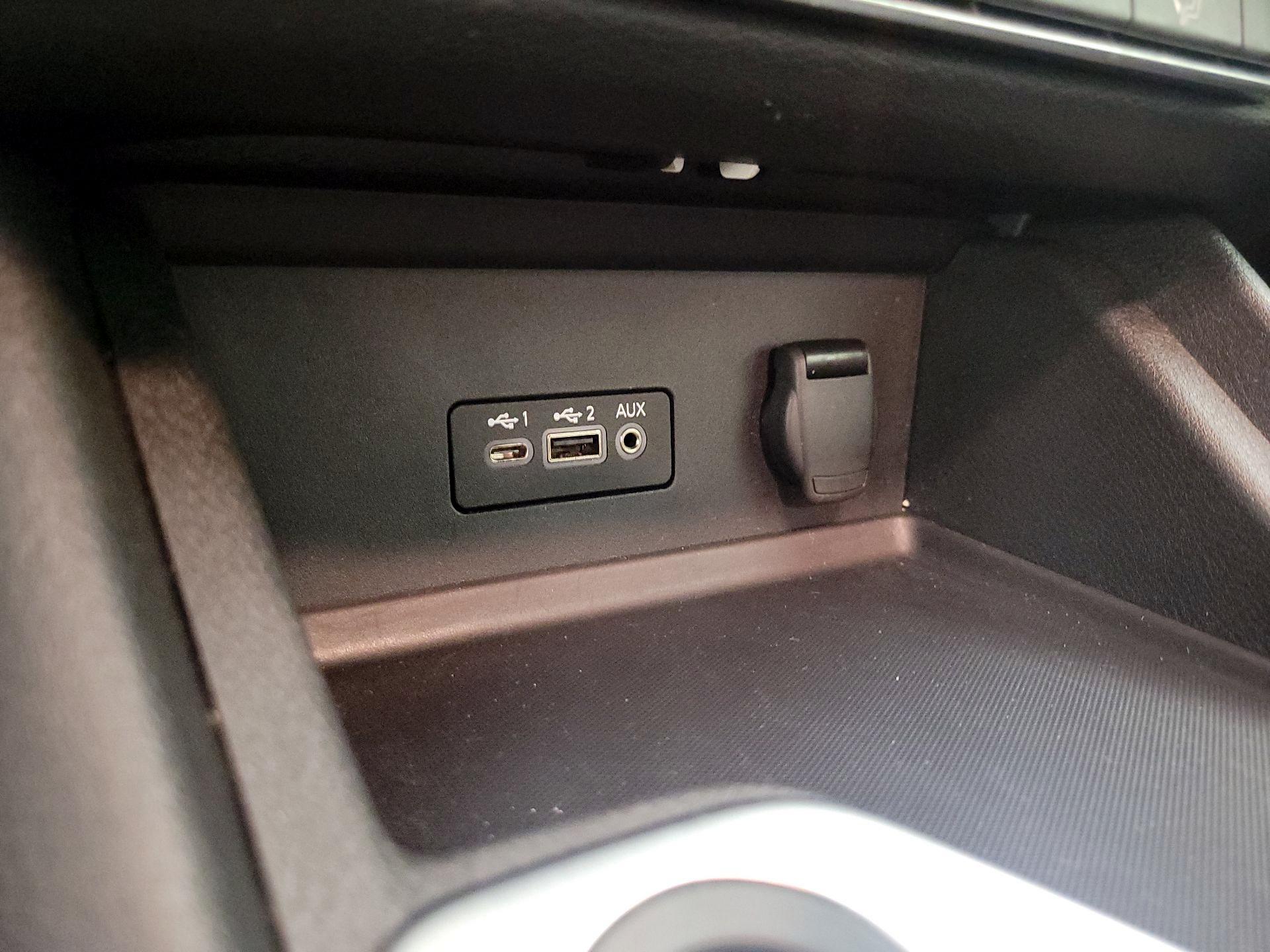 Thumbnail: 2023 Nissan Sentra - 18