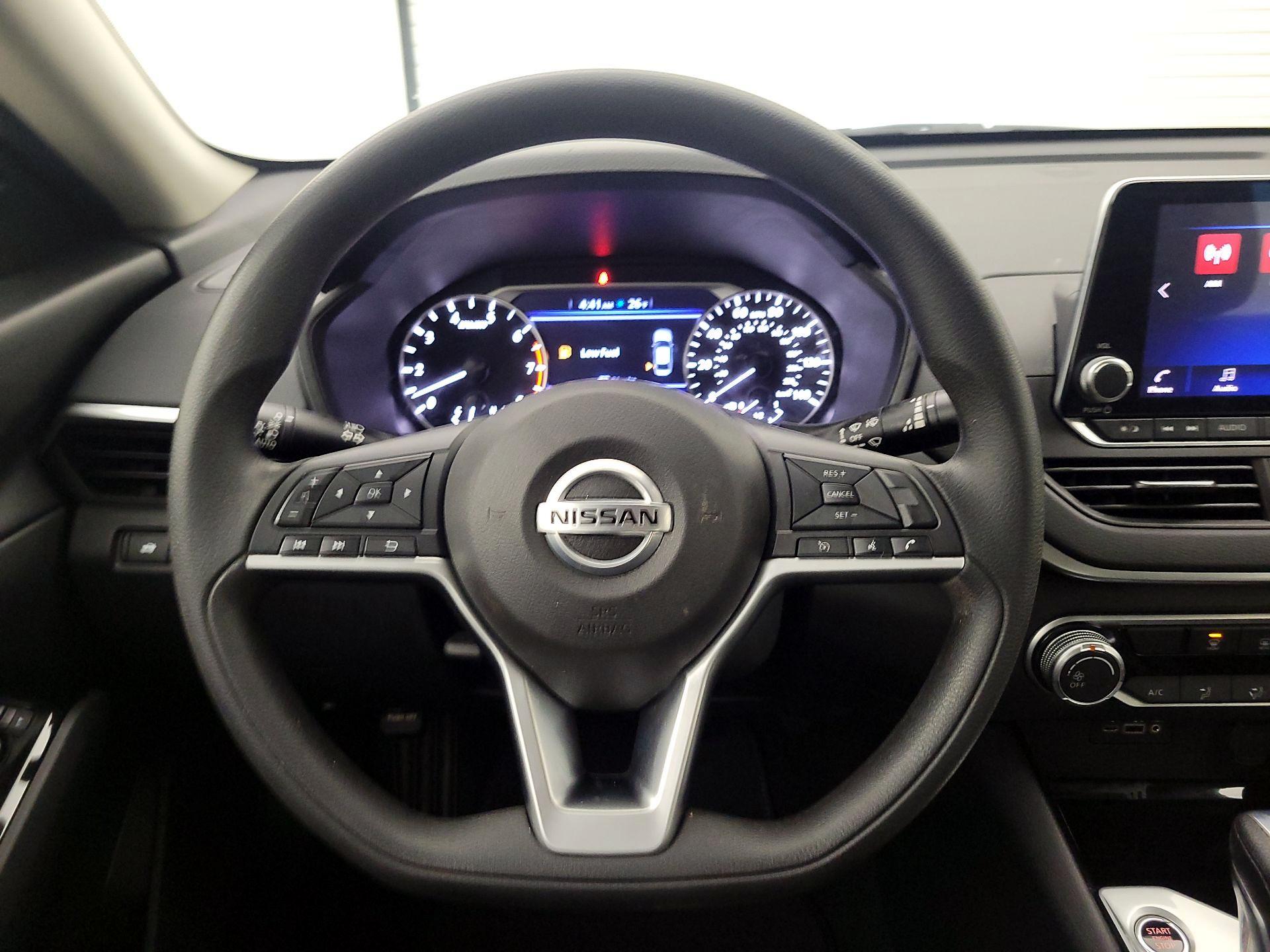 Thumbnail: 2021 Nissan Altima - 10