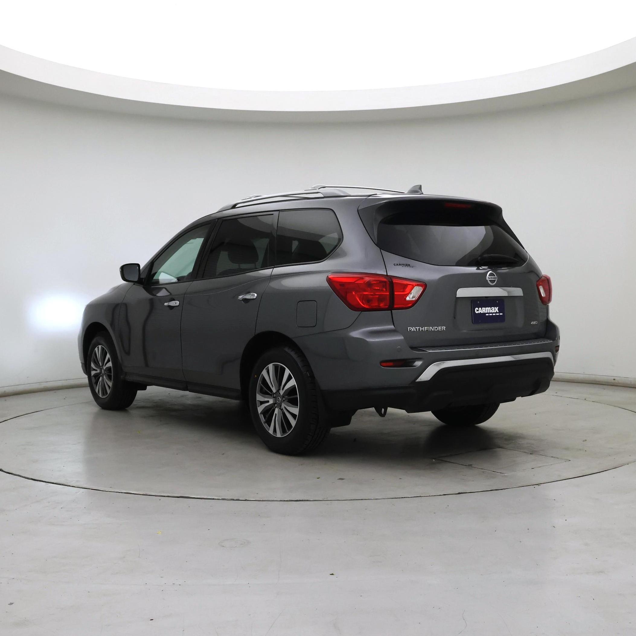 Thumbnail: 2020 Nissan Pathfinder - 2