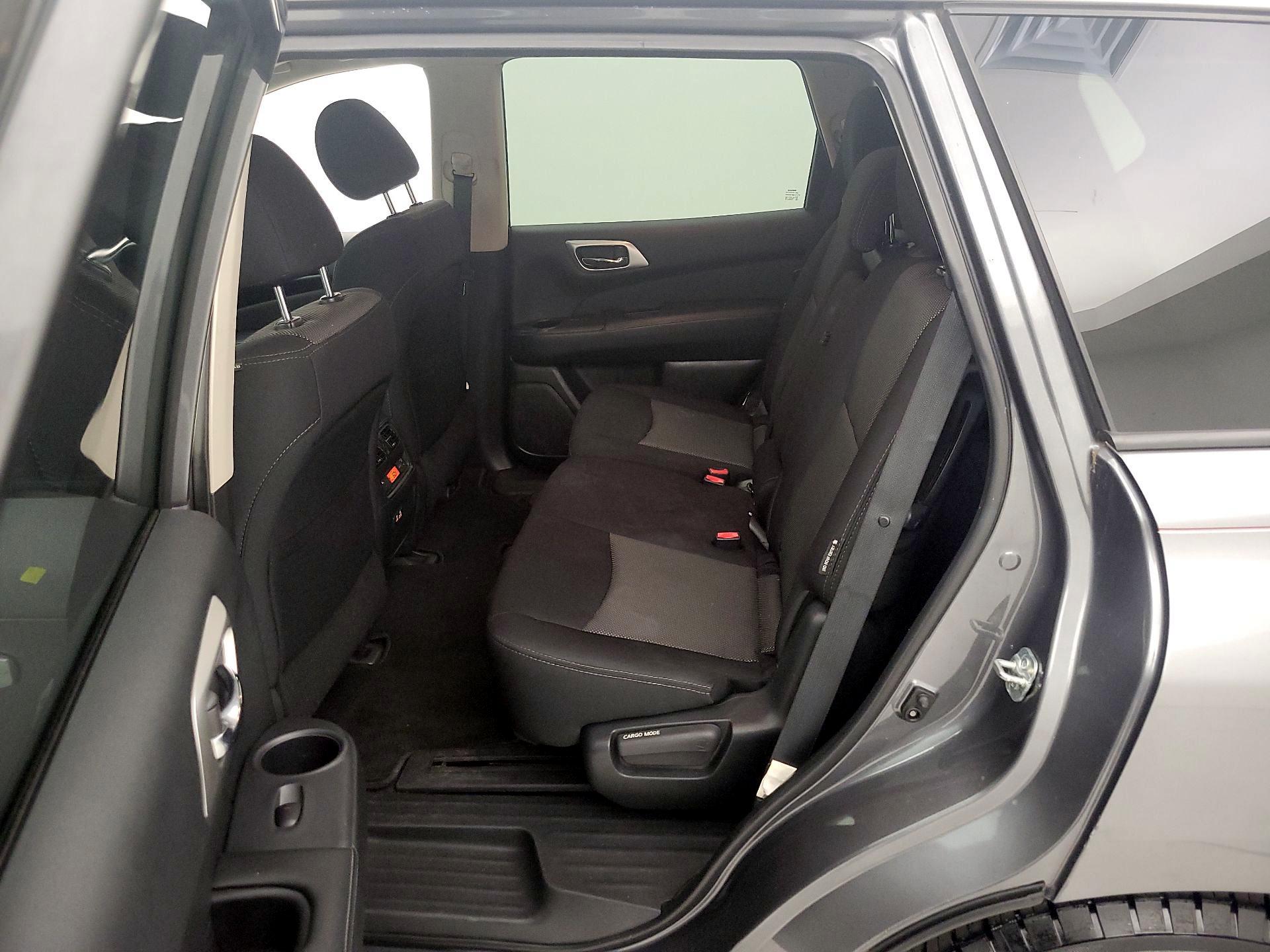 Thumbnail: 2020 Nissan Pathfinder - 19