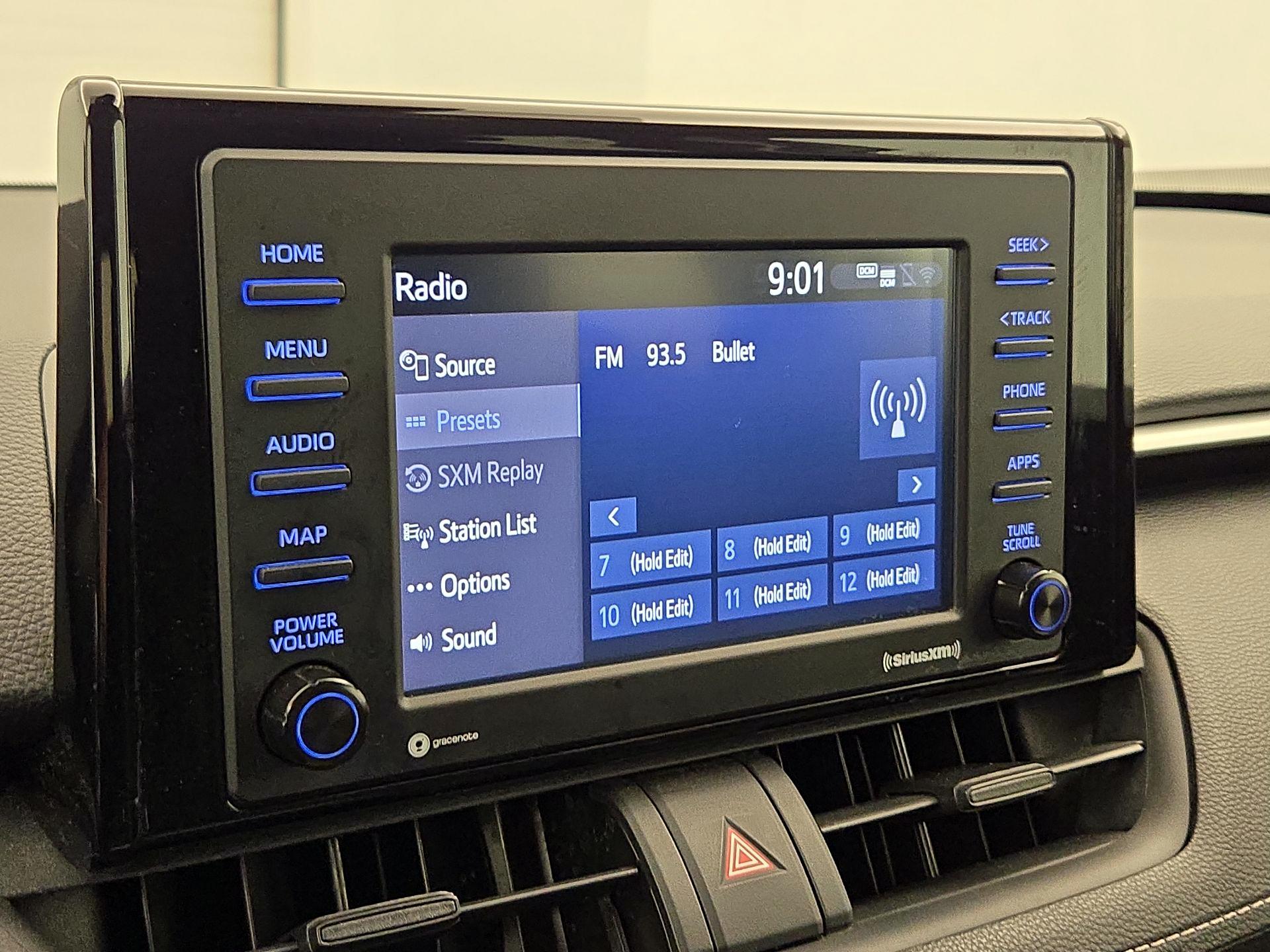 Thumbnail: 2021 Toyota RAV4 - 15