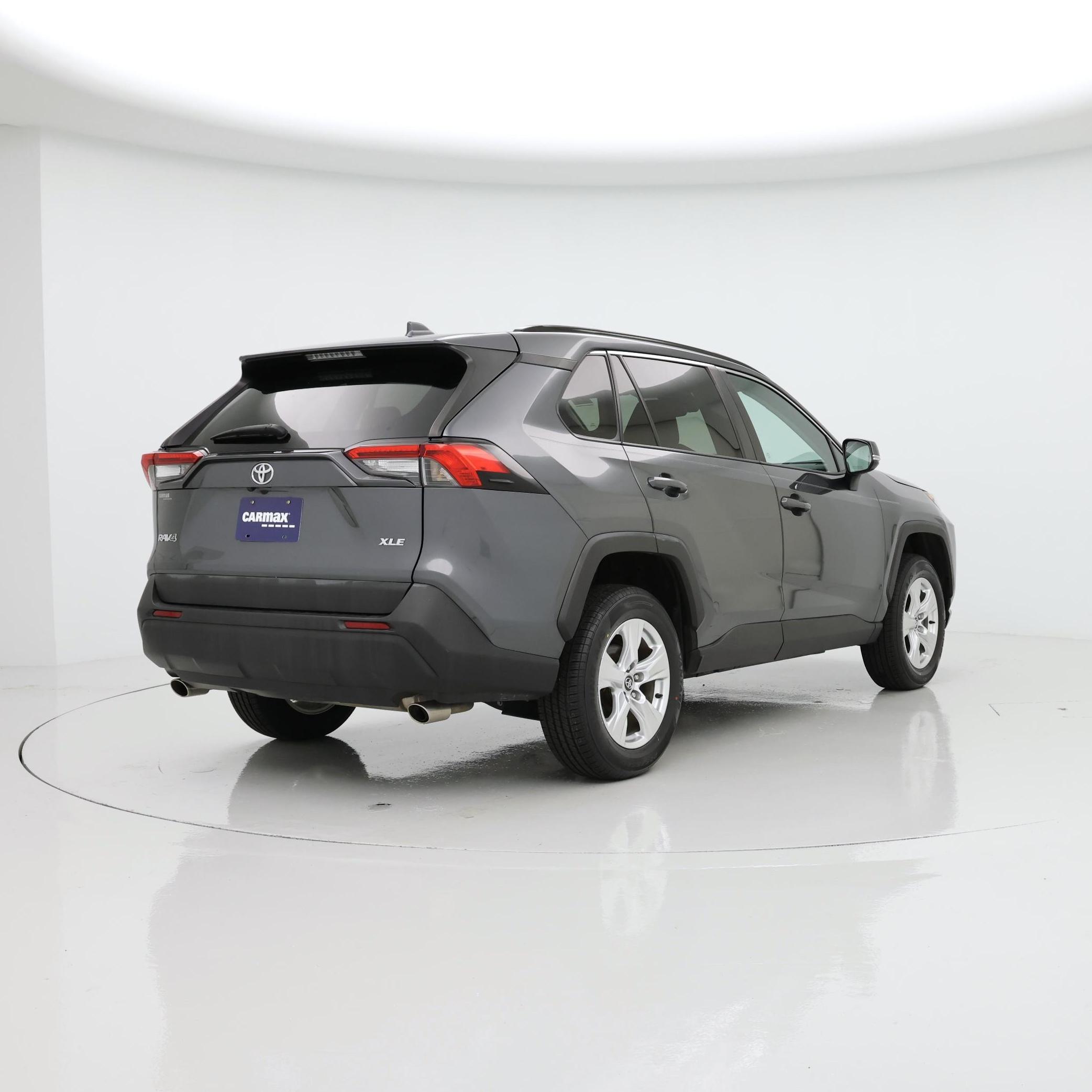 Thumbnail: 2021 Toyota RAV4 - 8