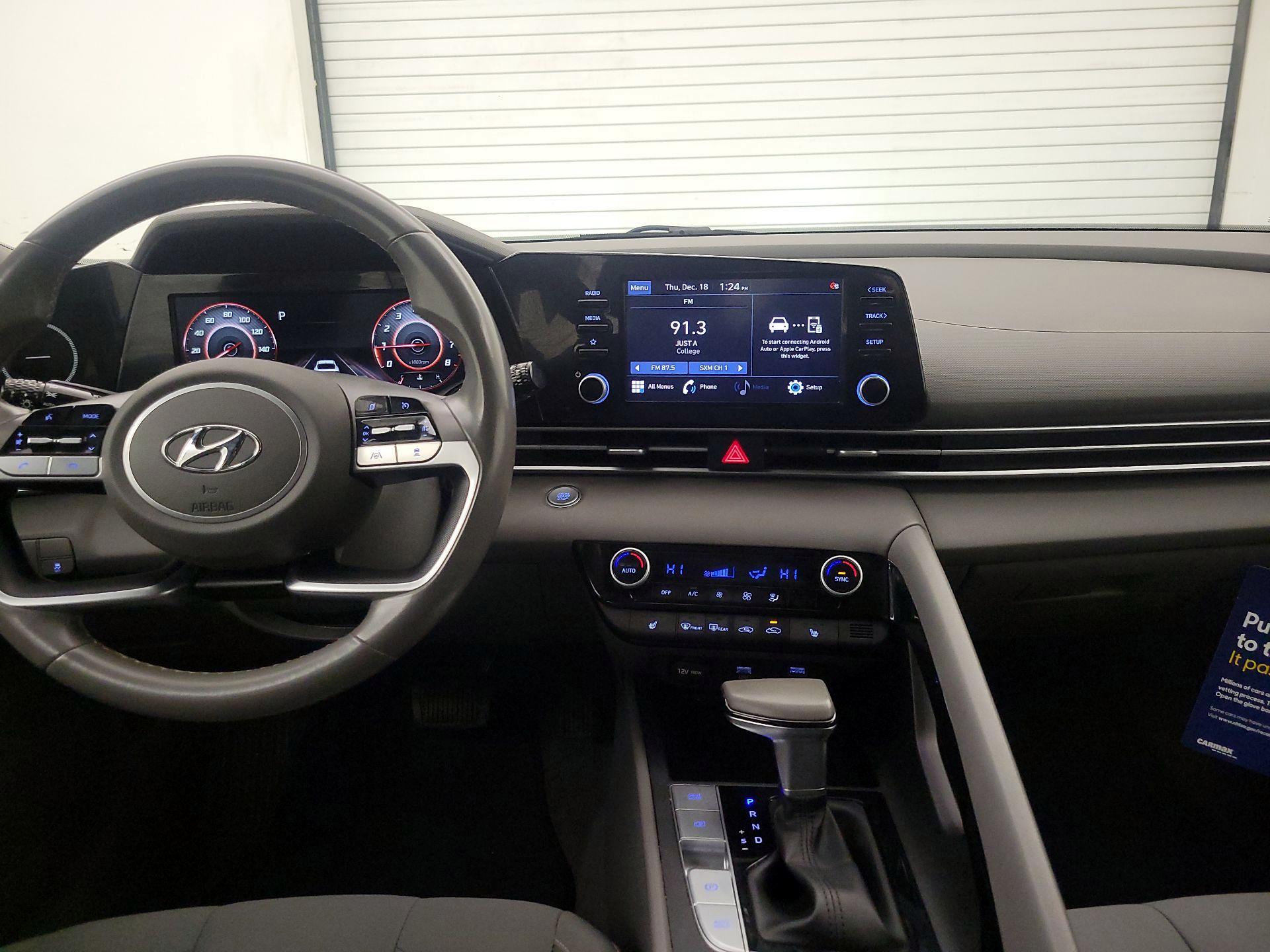 Thumbnail: 2021 Hyundai Elantra - 9