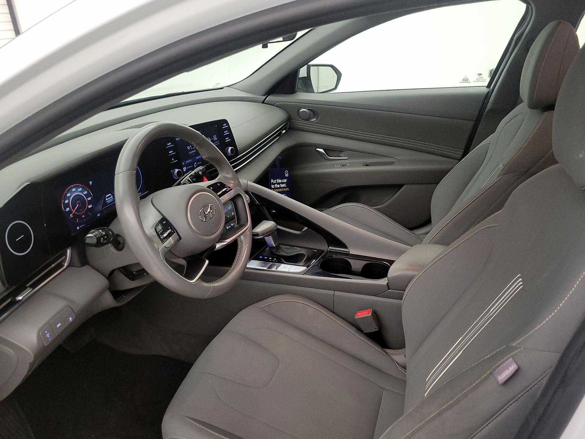 Thumbnail: 2021 Hyundai Elantra - 11