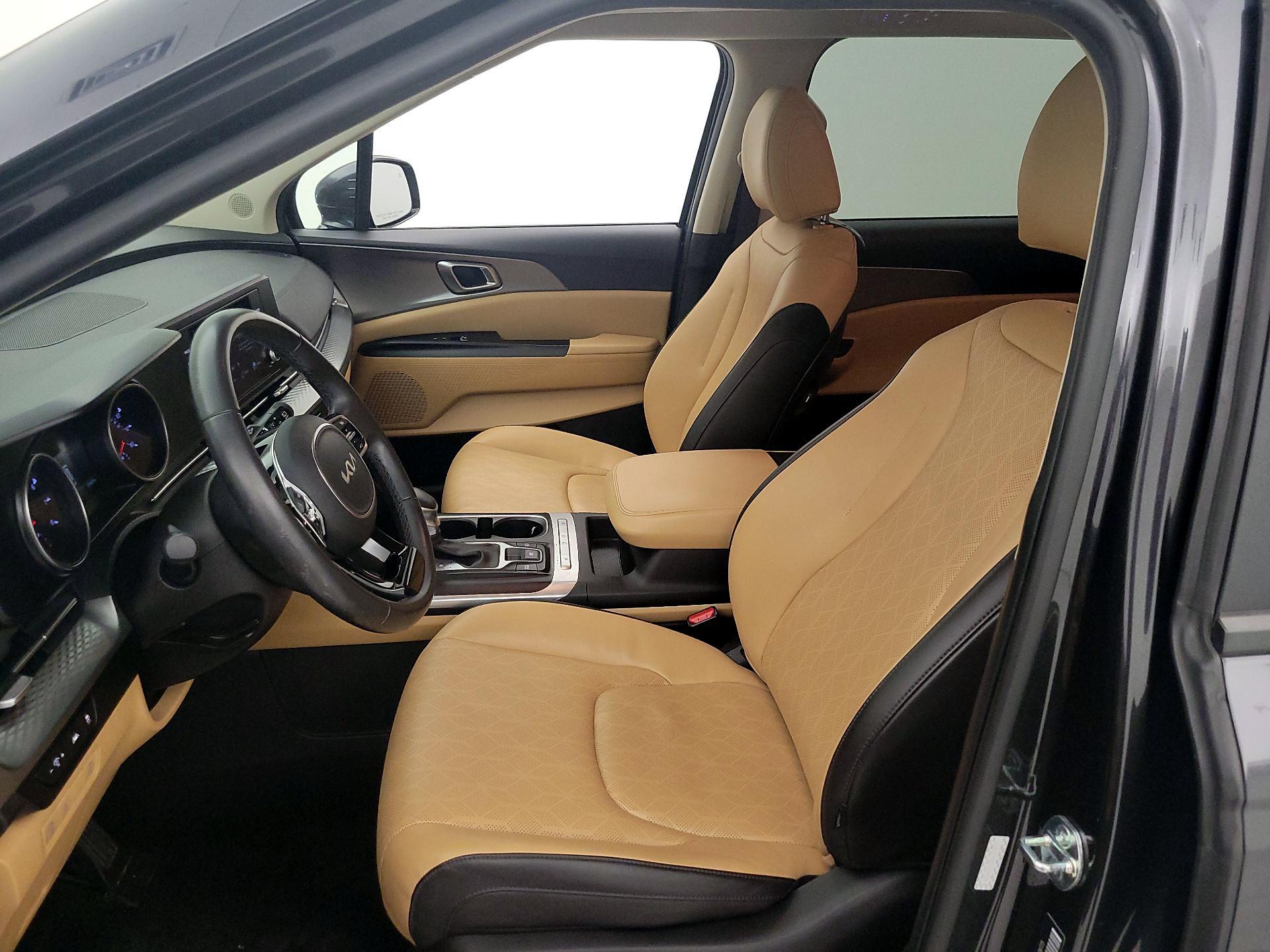 Thumbnail: 2024 Kia Carnival - 11