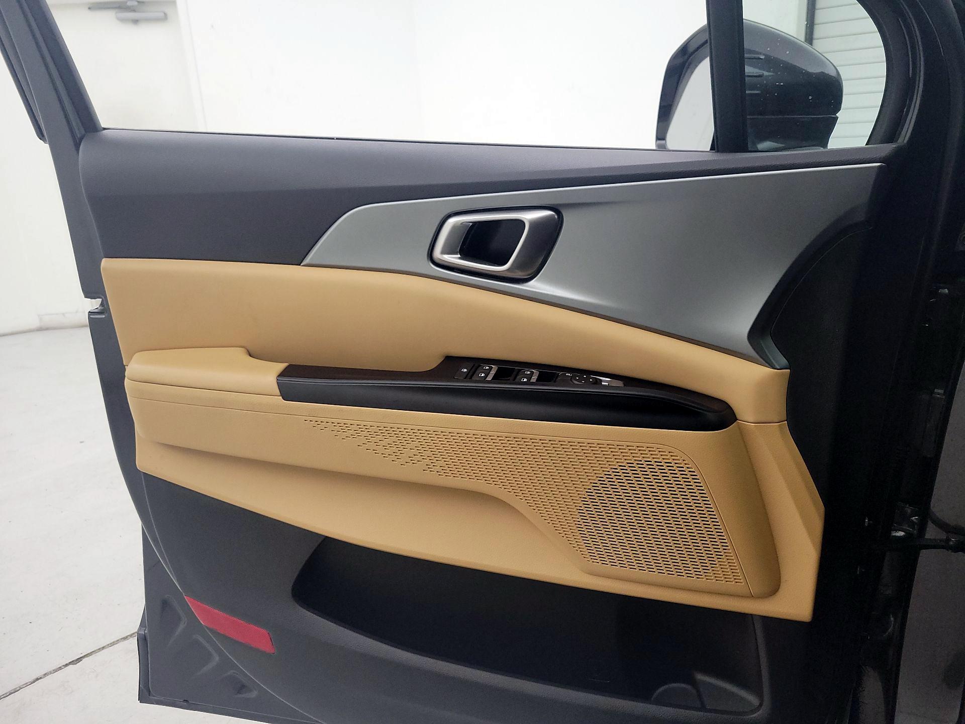 Thumbnail: 2024 Kia Carnival - 12