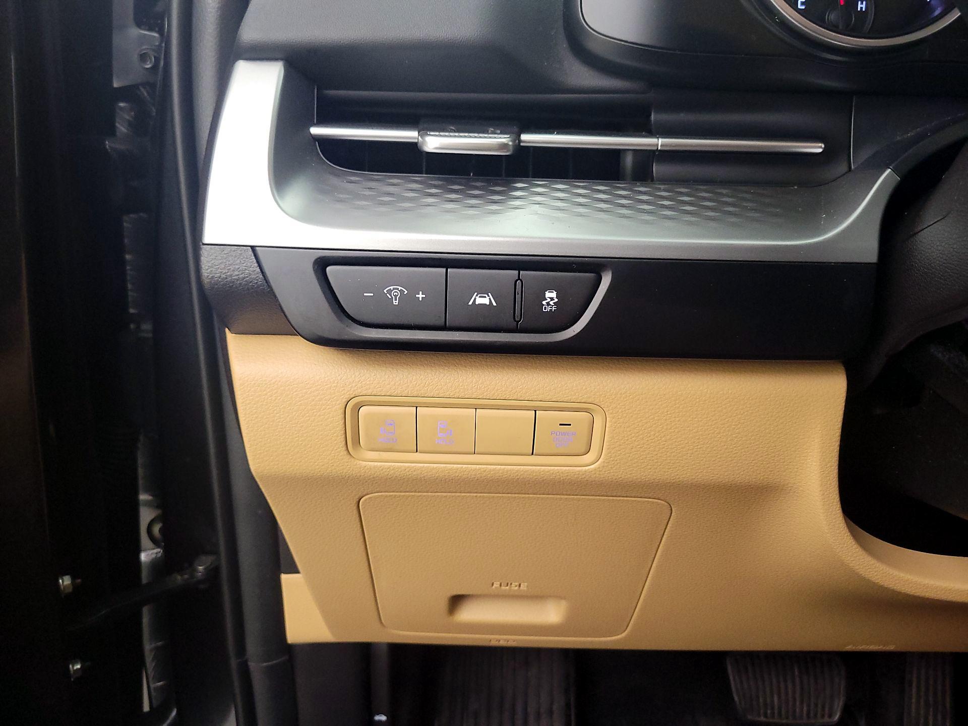 Thumbnail: 2024 Kia Carnival - 13