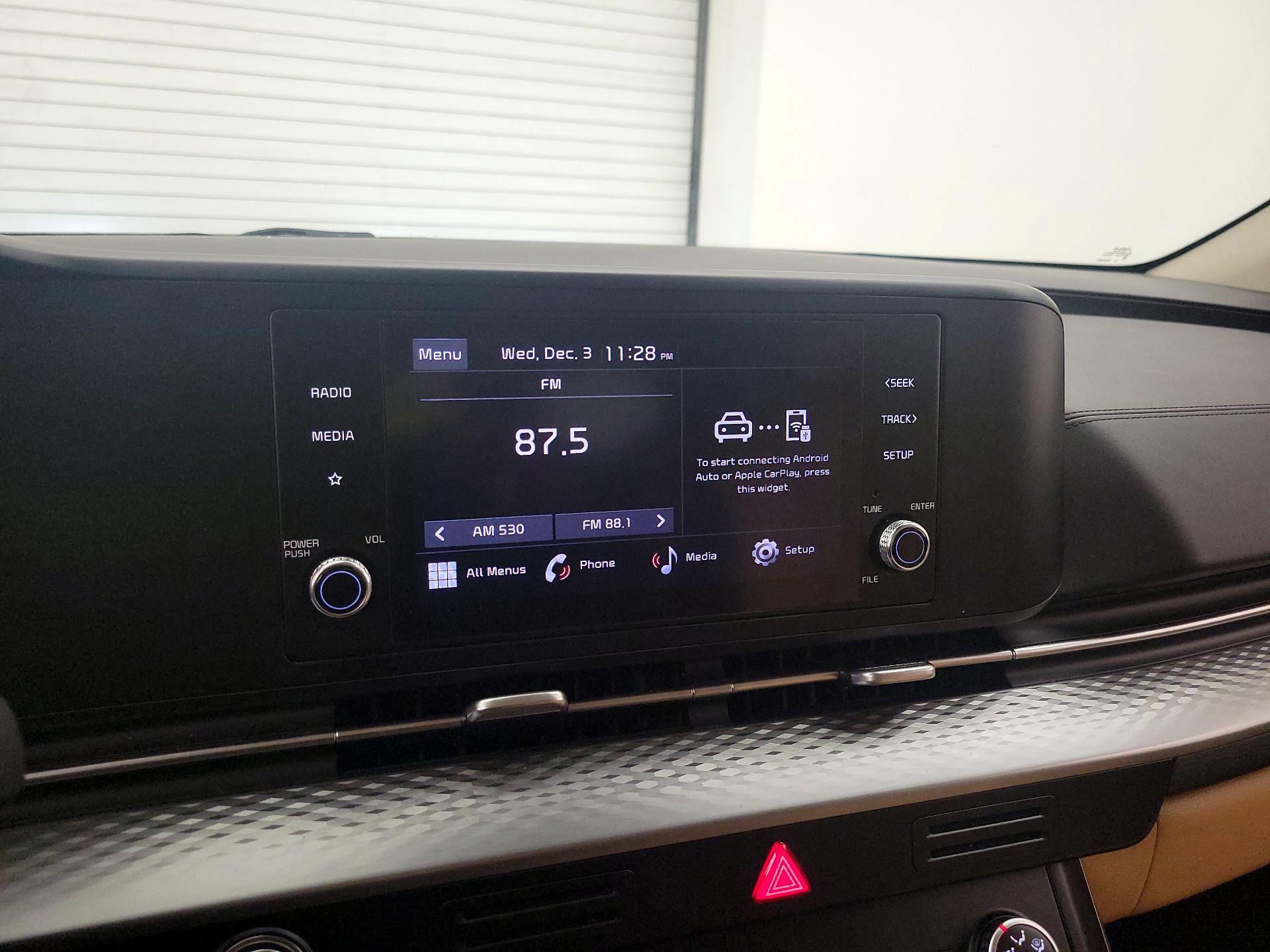 Thumbnail: 2024 Kia Carnival - 15