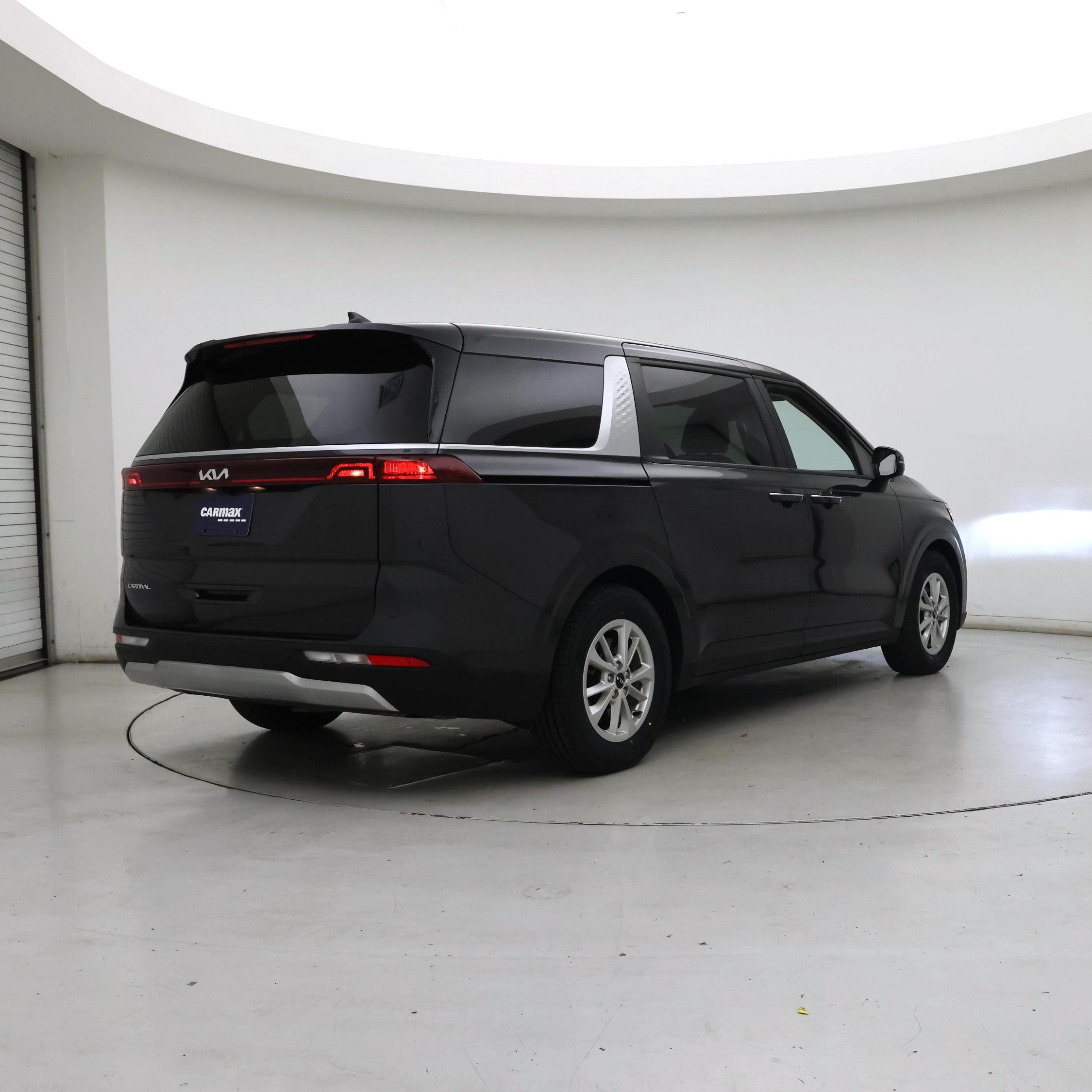 Thumbnail: 2024 Kia Carnival - 8