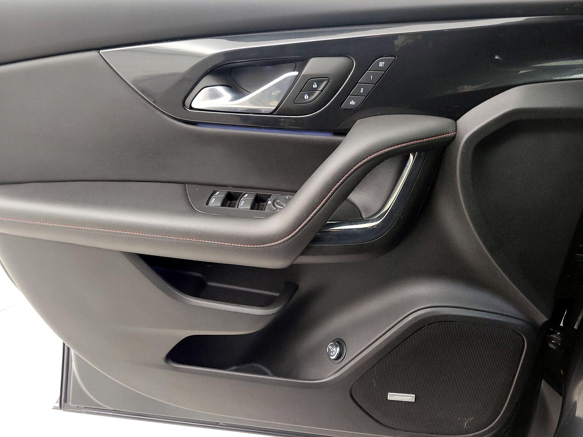 Thumbnail: 2021 Chevrolet Blazer - 12