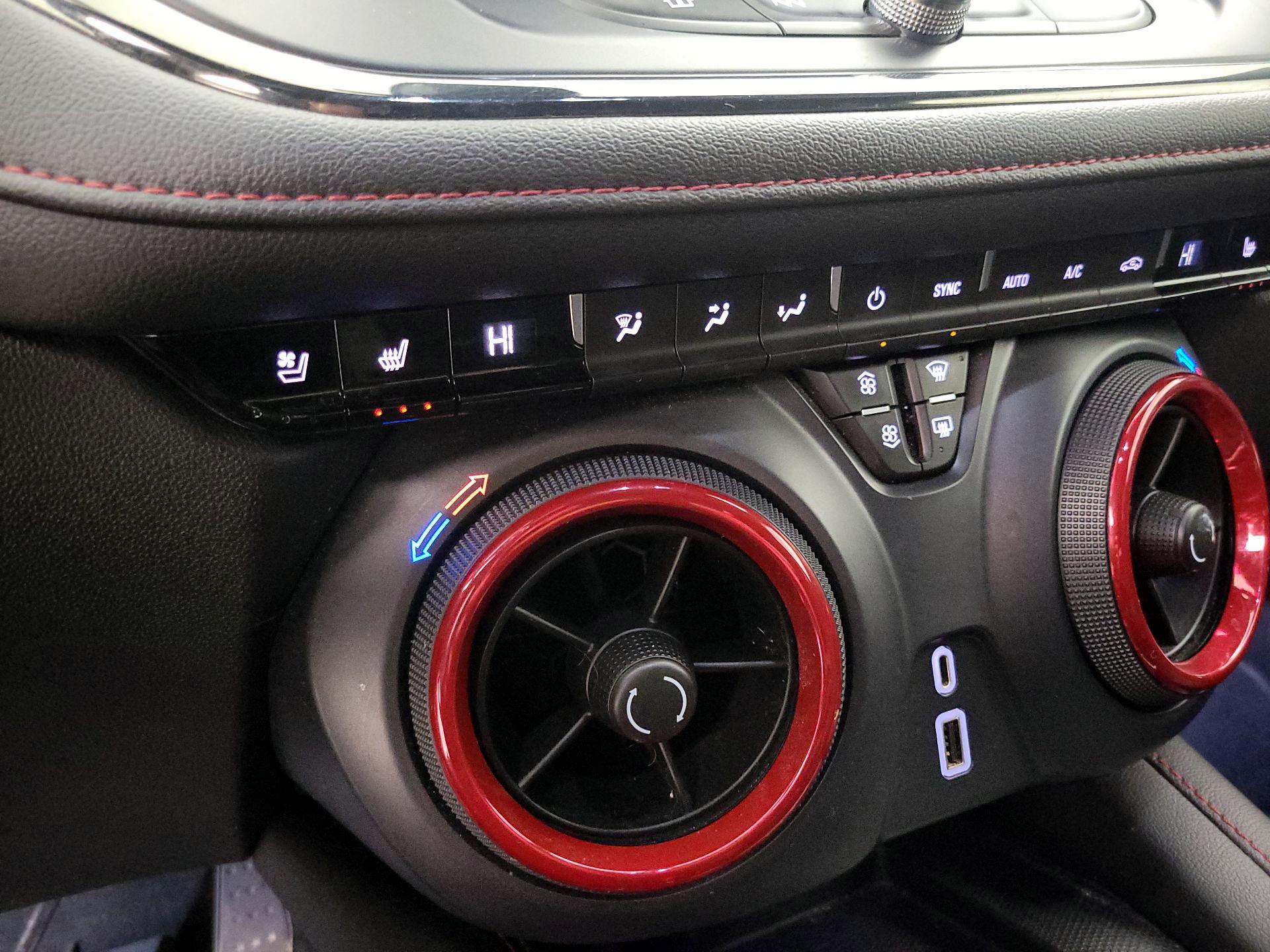 Thumbnail: 2021 Chevrolet Blazer - 16