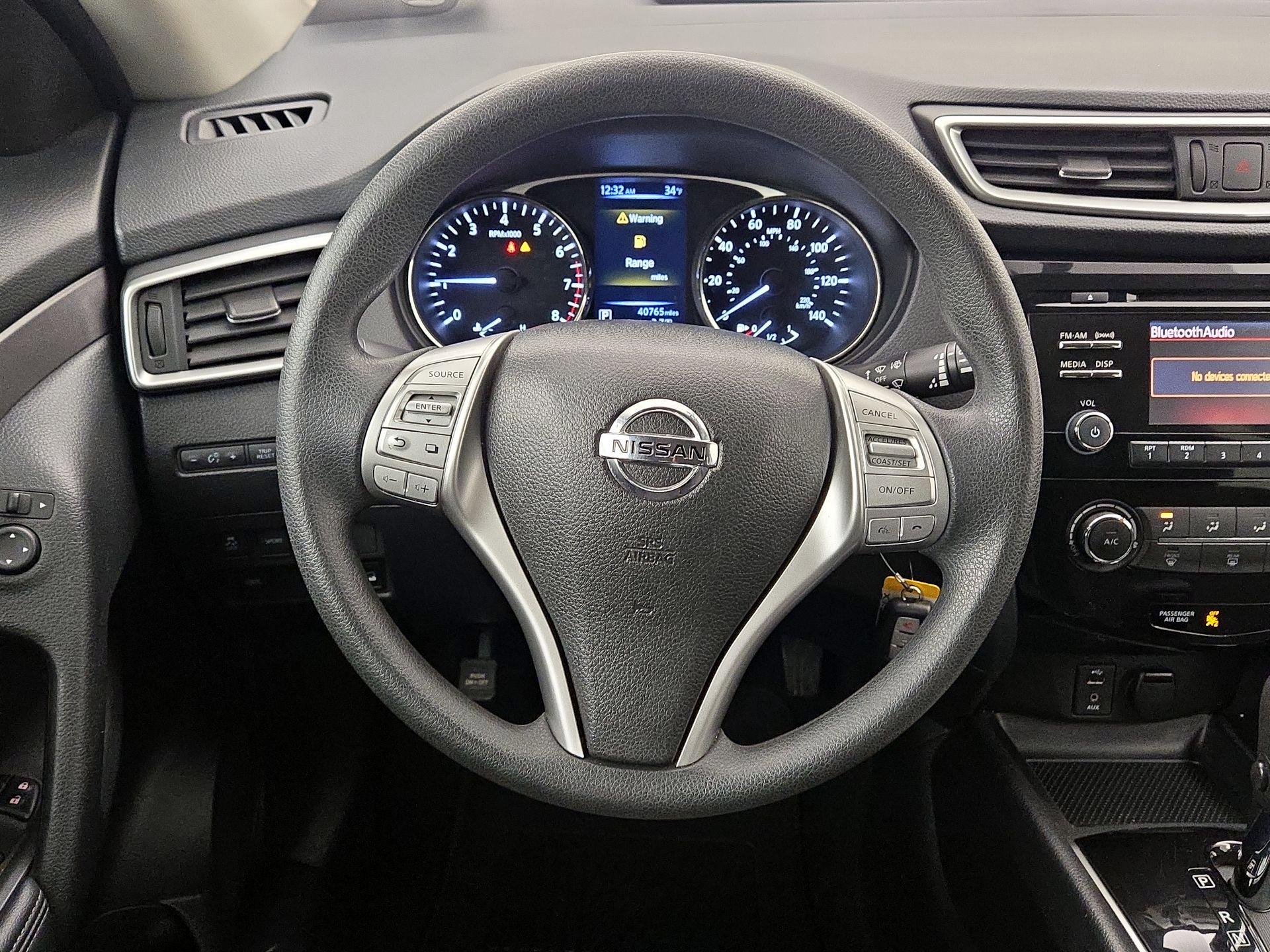 Thumbnail: 2016 Nissan Rogue - 10