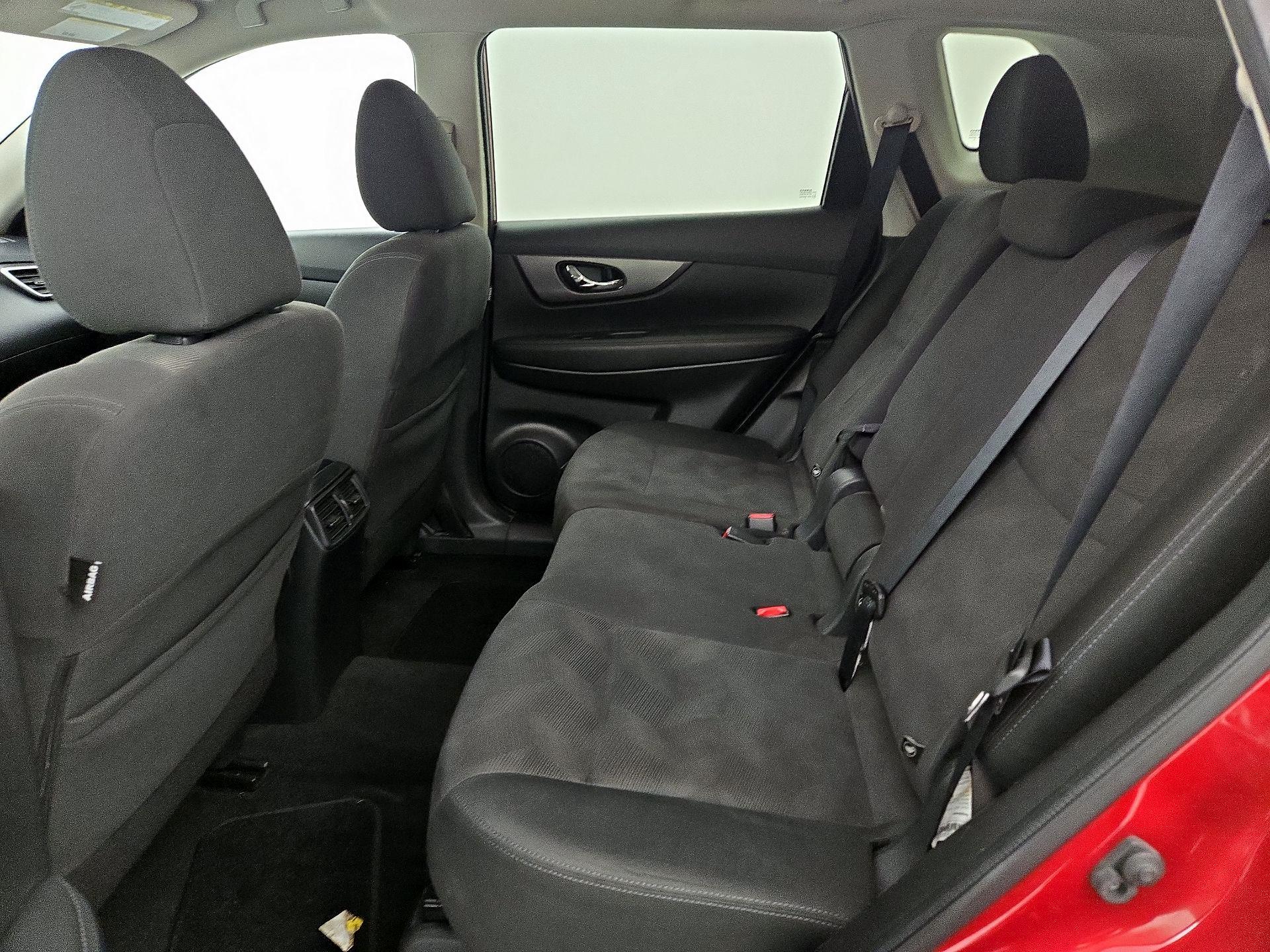 Thumbnail: 2016 Nissan Rogue - 19