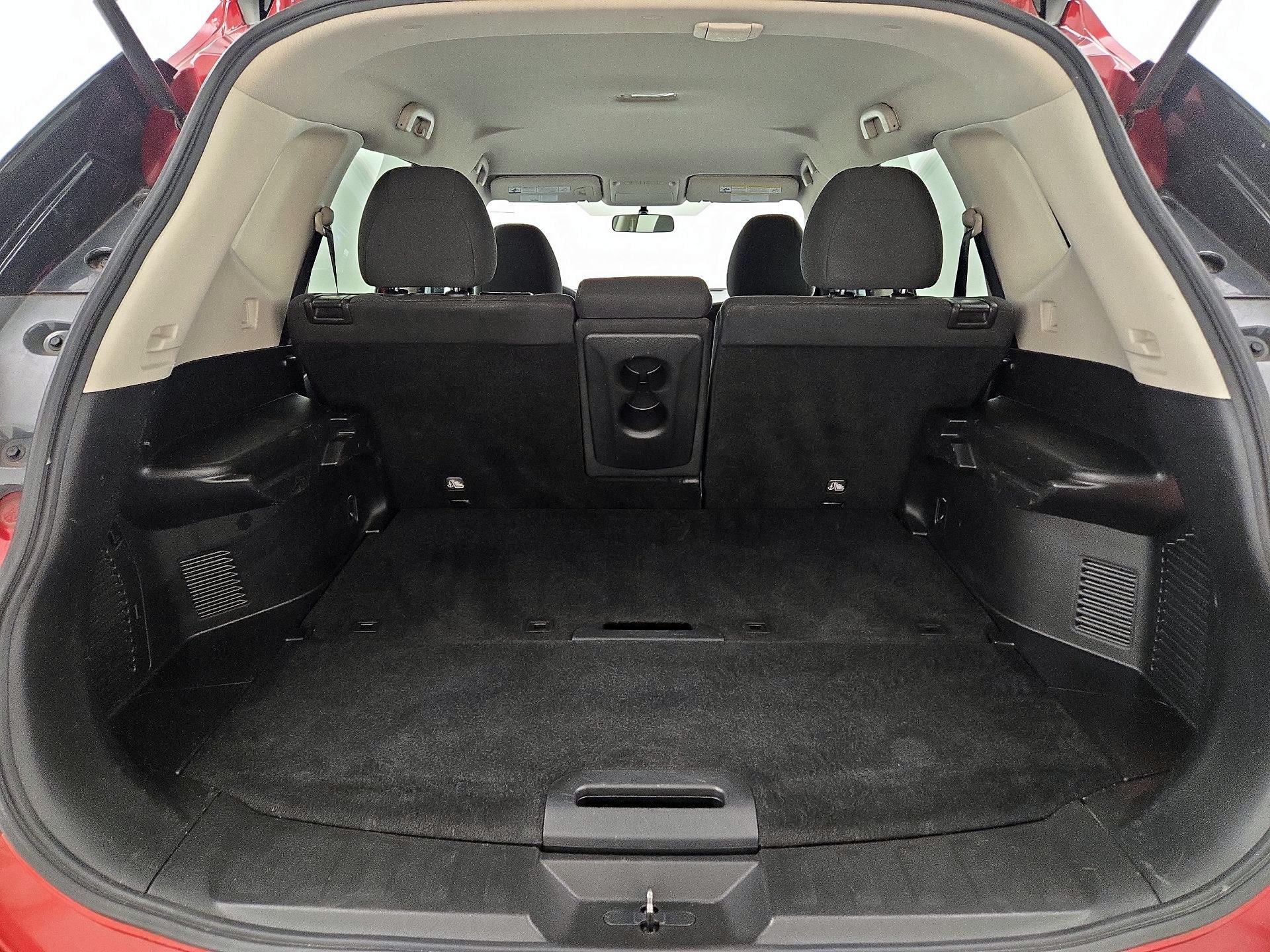 Thumbnail: 2016 Nissan Rogue - 20