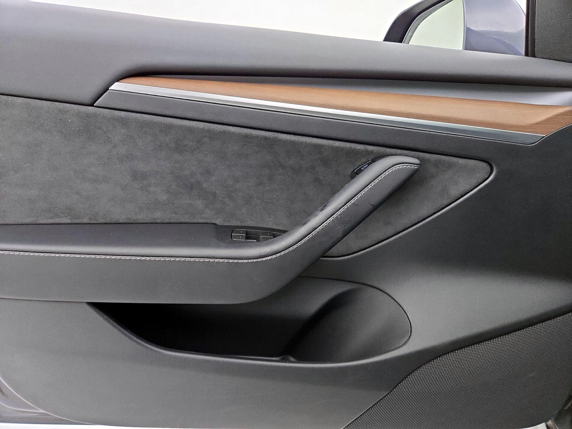 Thumbnail: 2023 Tesla Model 3 - 12