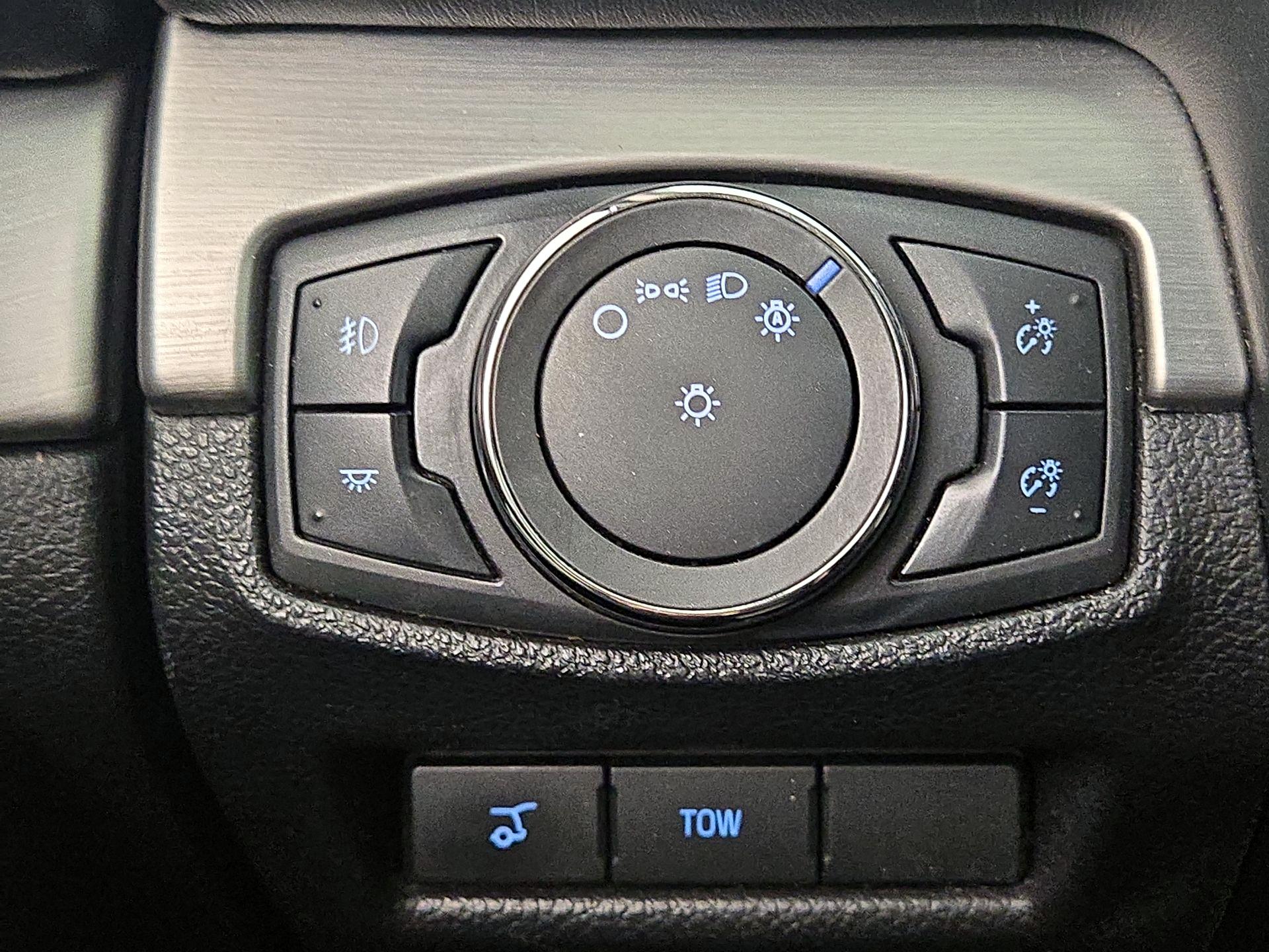 Thumbnail: 2017 Ford Explorer - 13