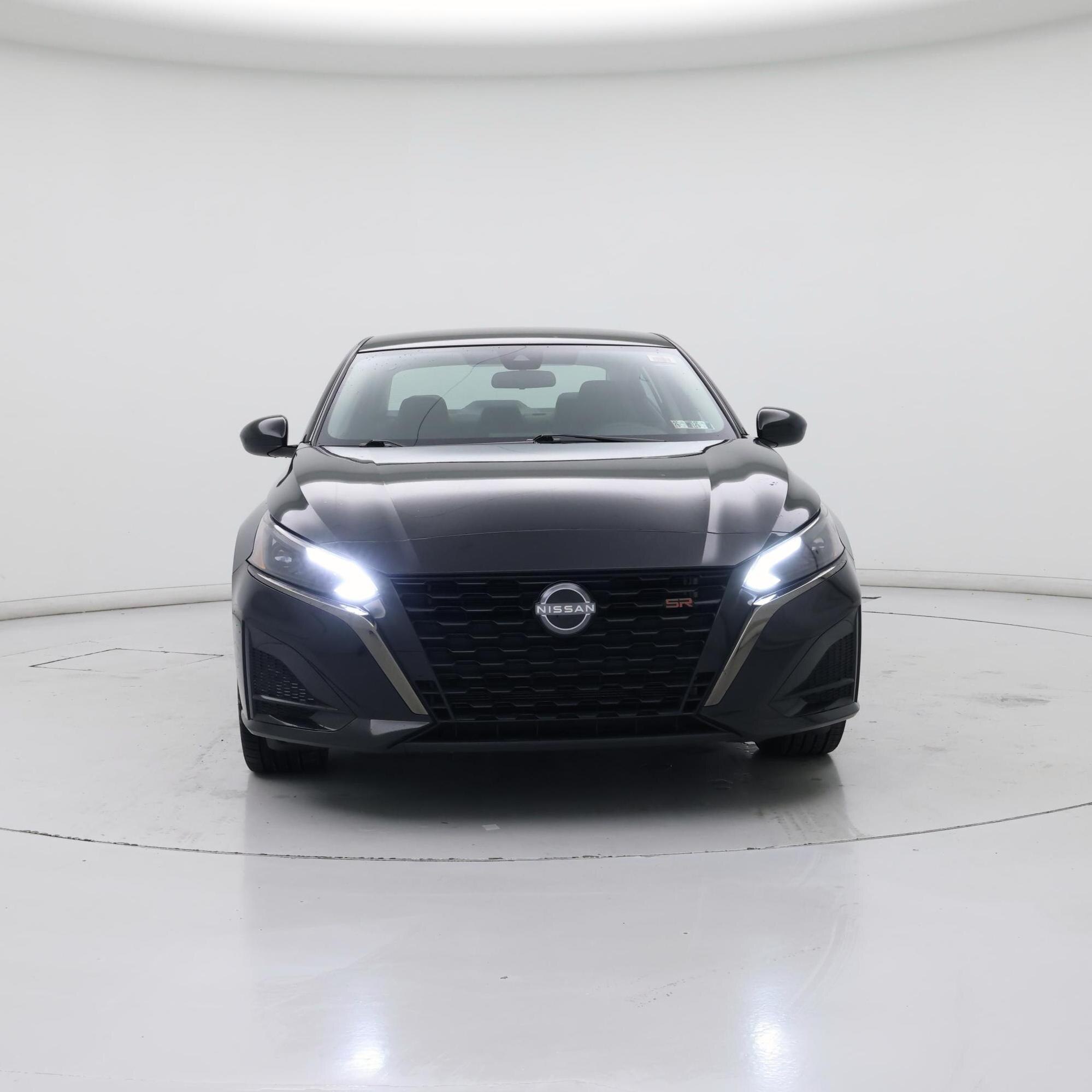 Thumbnail: 2023 Nissan Altima - 5