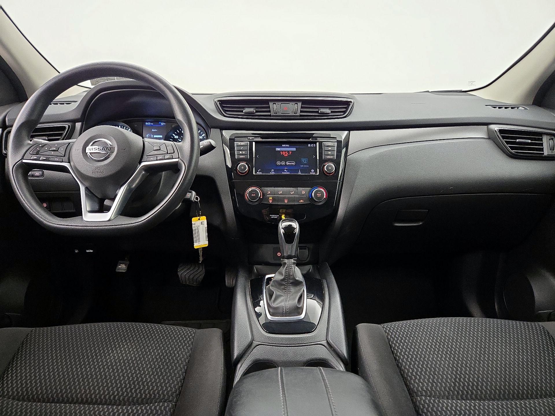 Thumbnail: 2020 Nissan Rogue Sport - 9