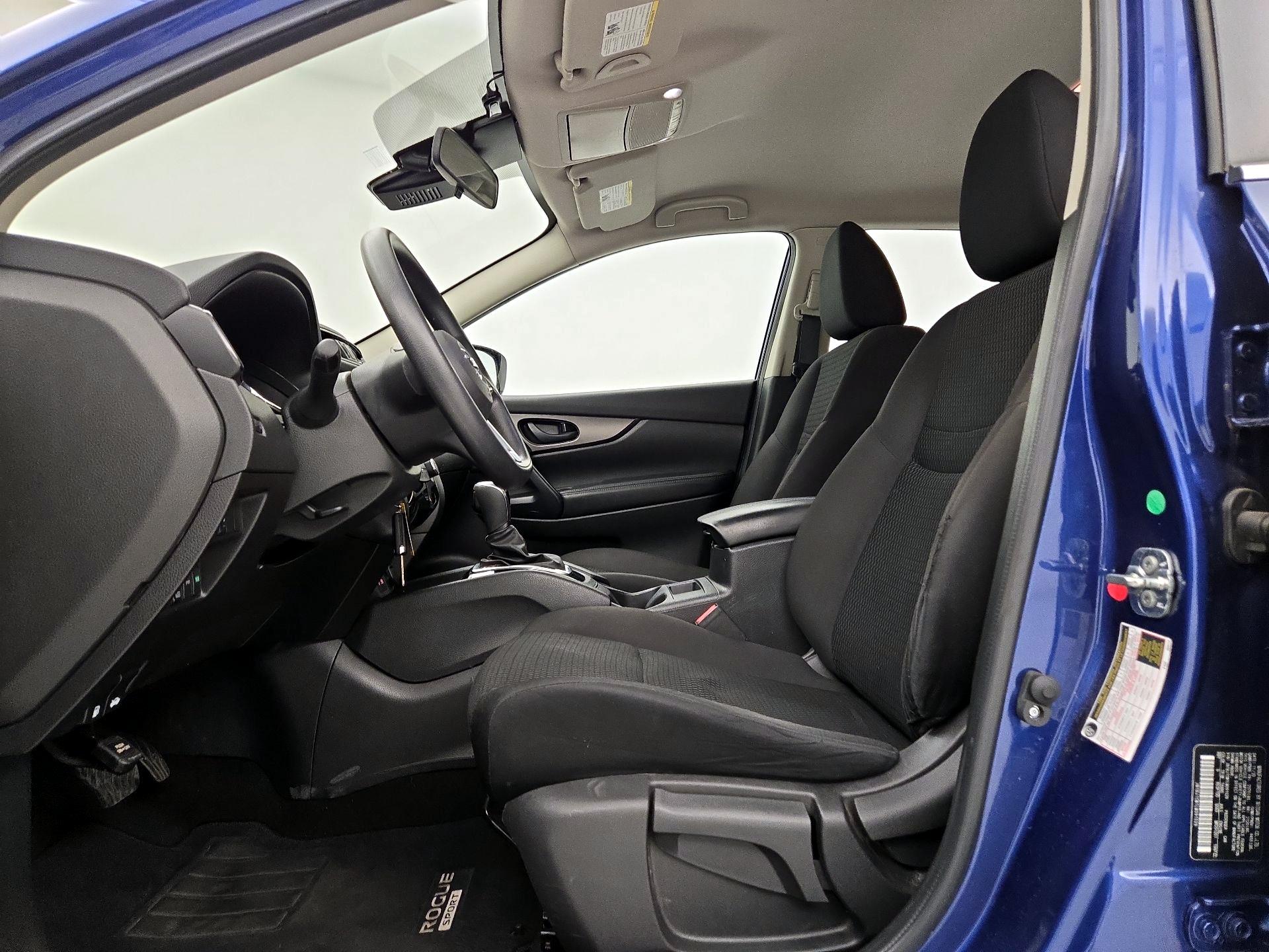 Thumbnail: 2020 Nissan Rogue Sport - 11