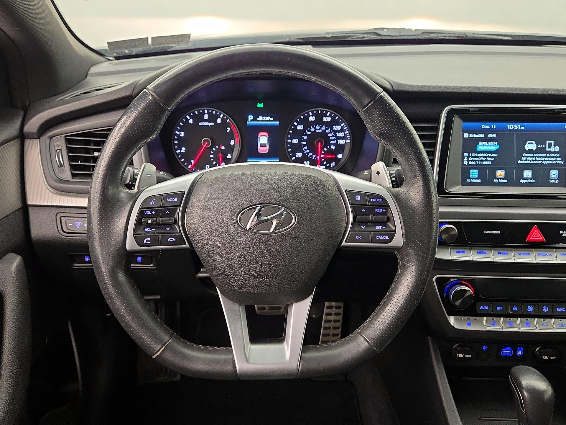 Thumbnail: 2019 Hyundai Sonata - 10