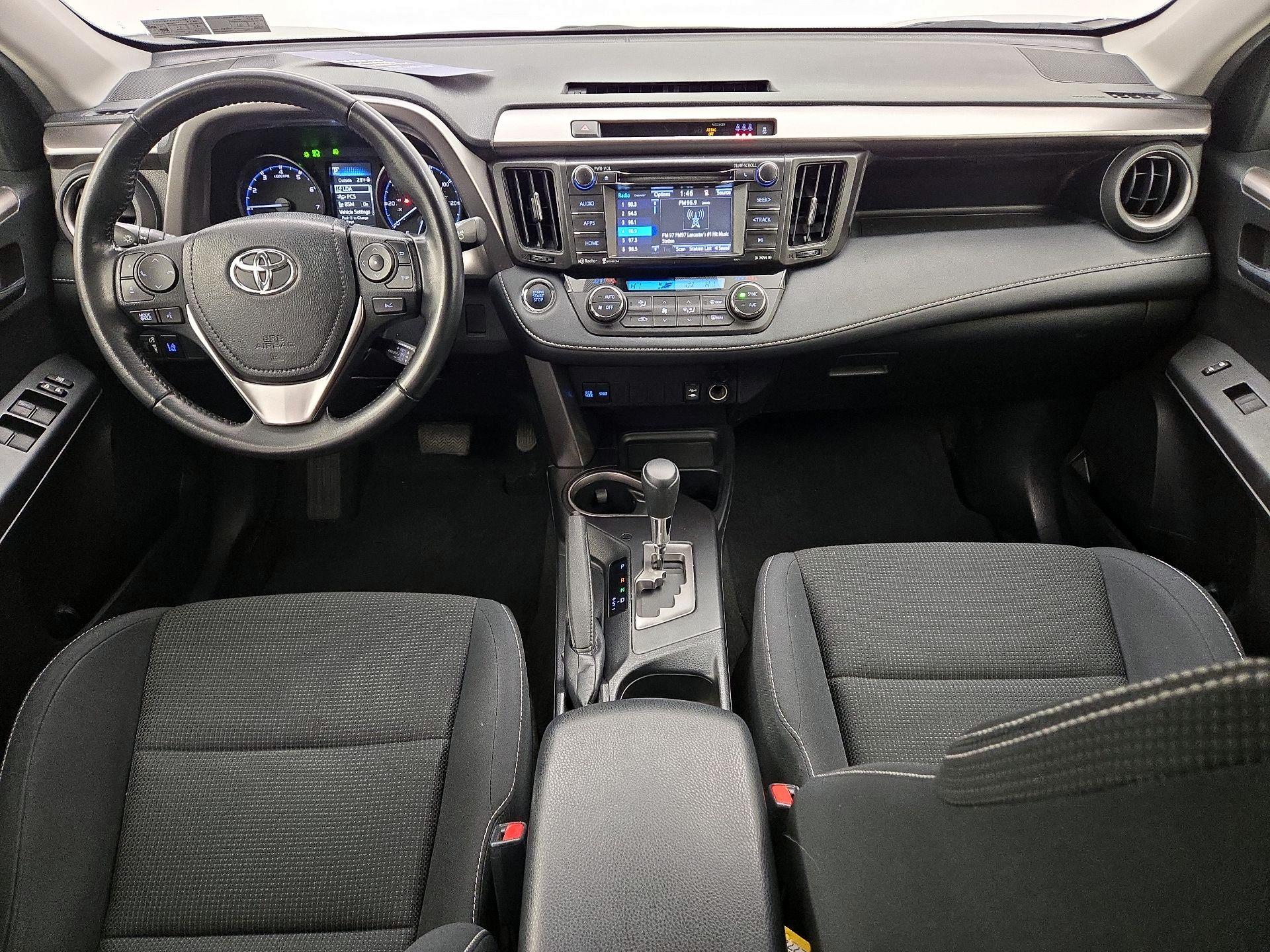 Thumbnail: 2018 Toyota RAV4 - 9