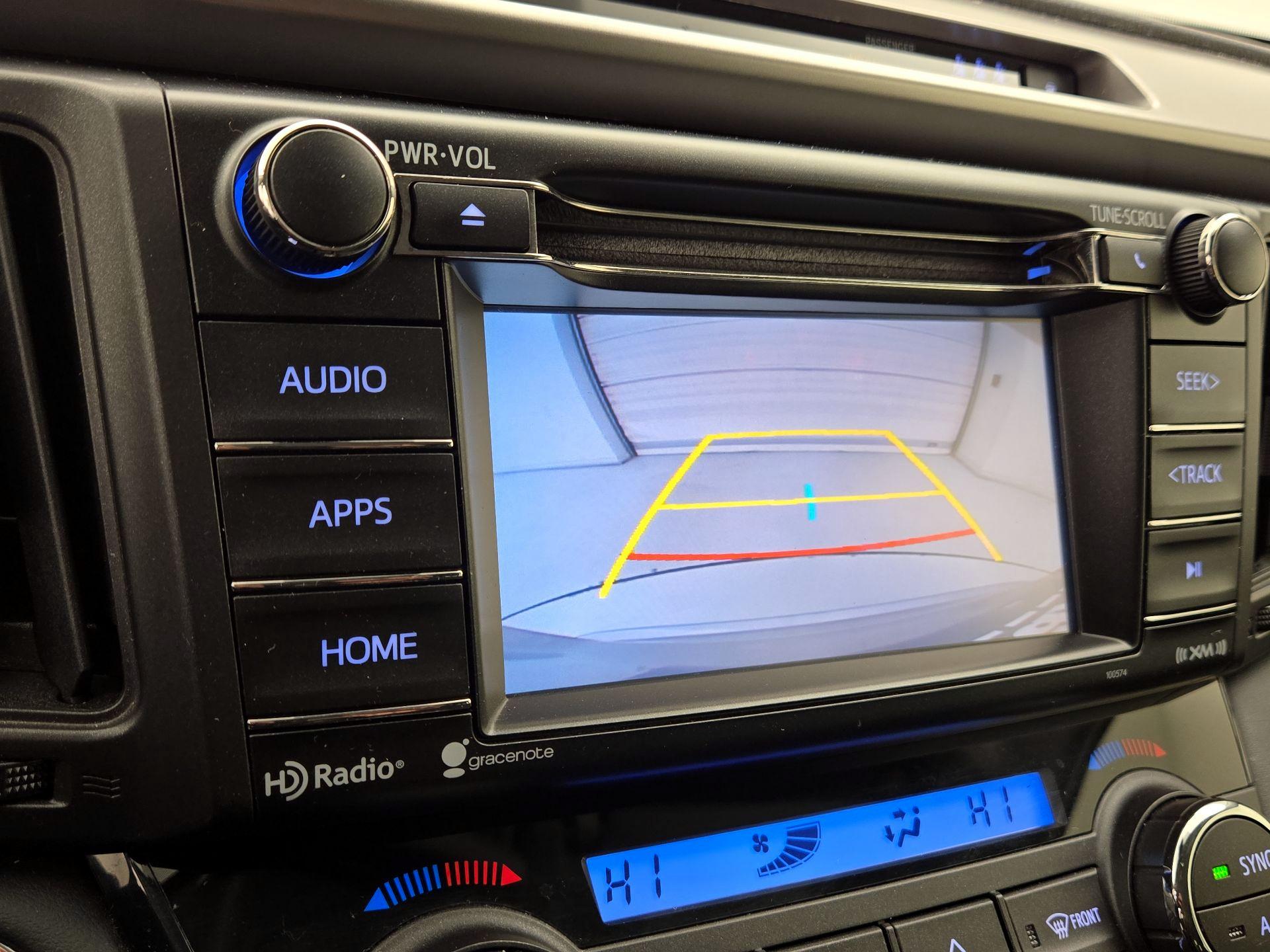 Thumbnail: 2018 Toyota RAV4 - 14