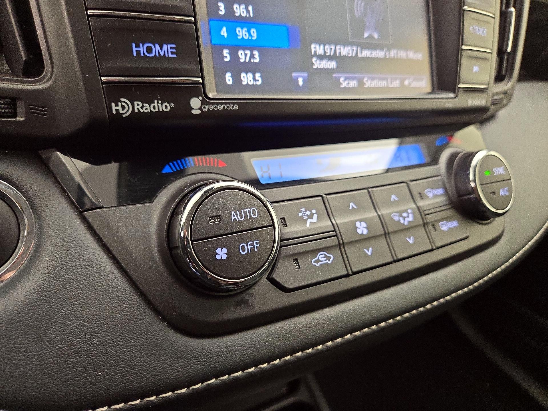 Thumbnail: 2018 Toyota RAV4 - 16