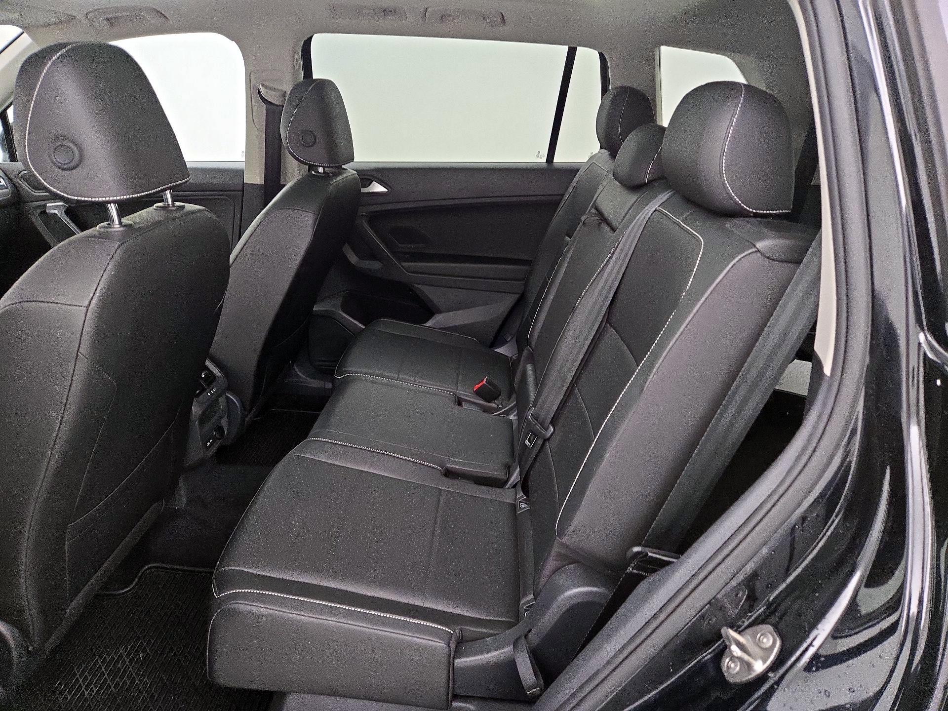 Thumbnail: 2021 Volkswagen Tiguan - 20