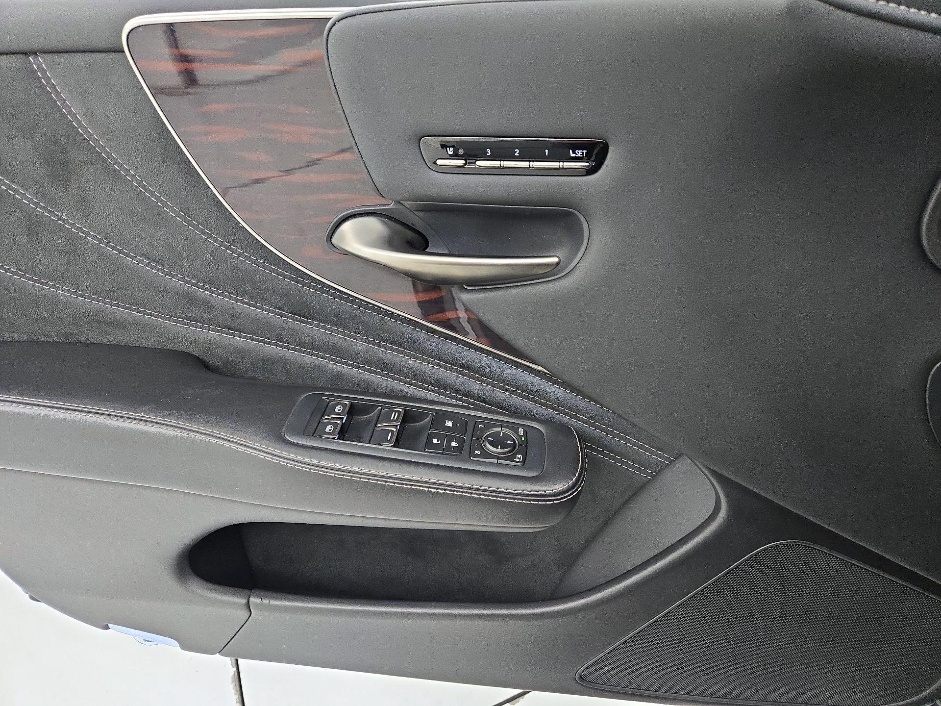 Thumbnail: 2018 Lexus LS - 12