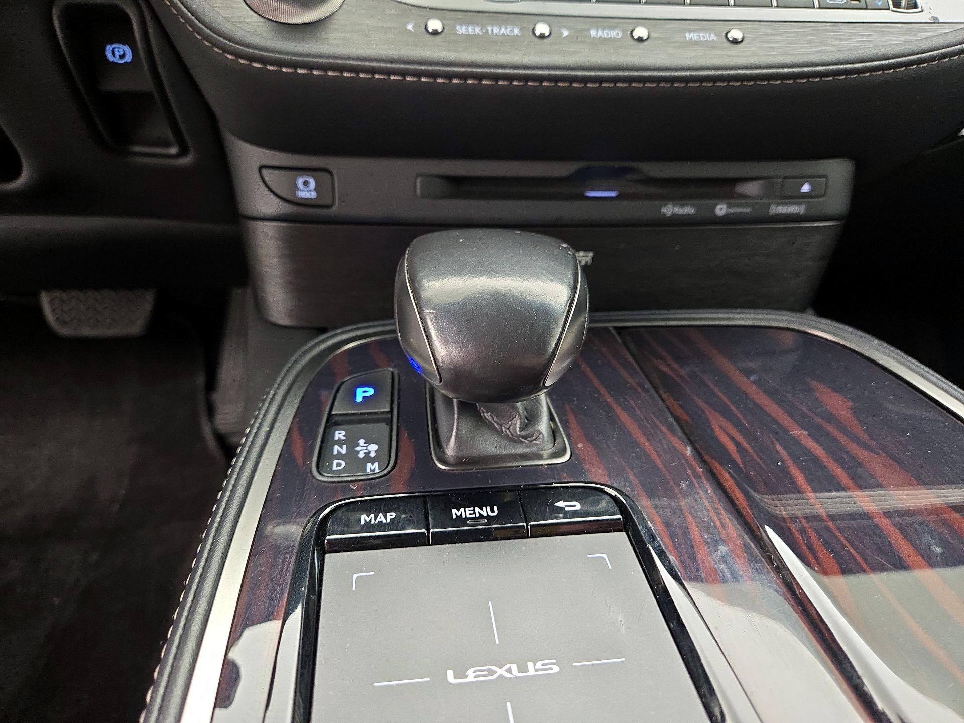 Thumbnail: 2018 Lexus LS - 18