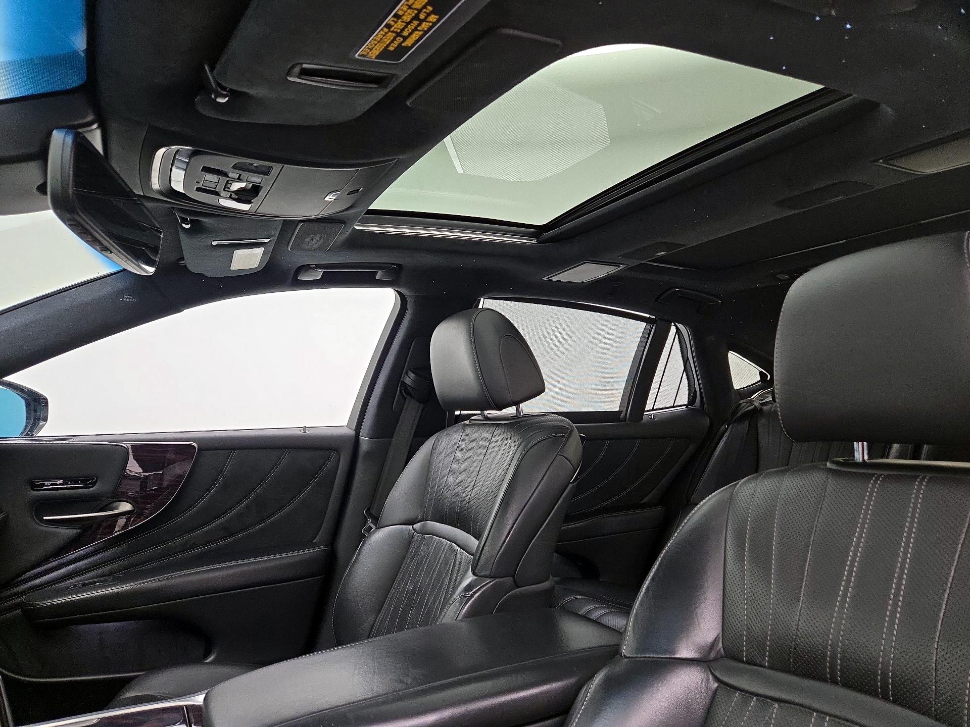 Thumbnail: 2018 Lexus LS - 20