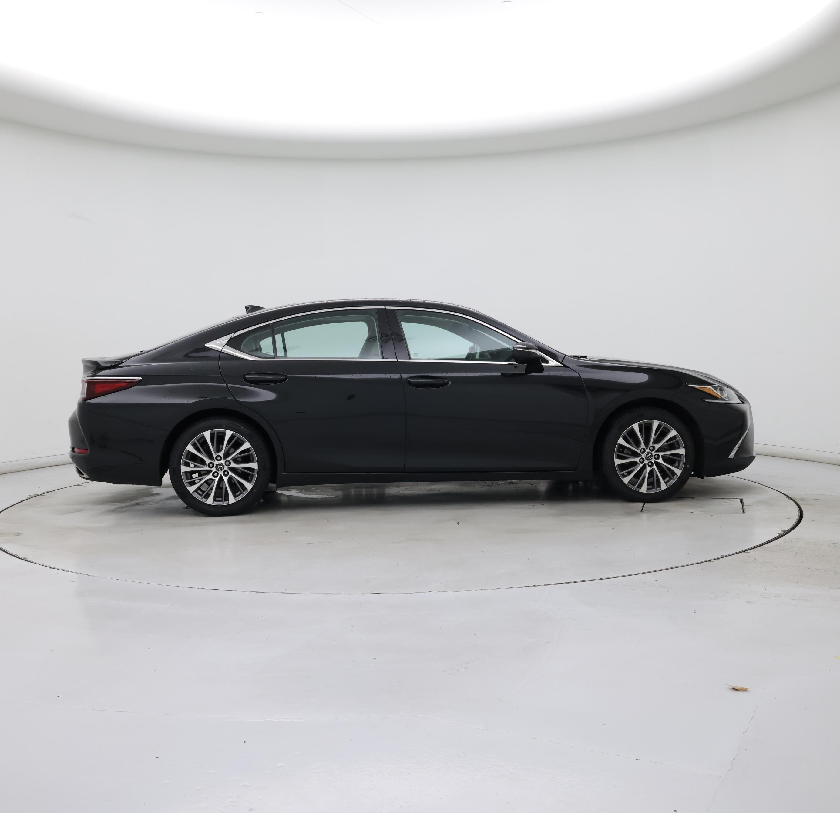 Thumbnail: 2020 Lexus ES - 7