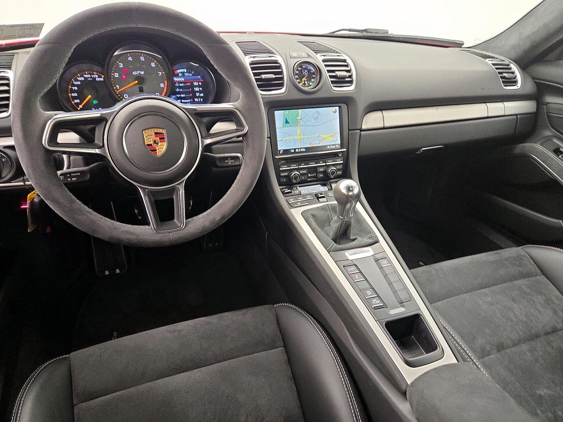 Thumbnail: 2016 Porsche Cayman - 9