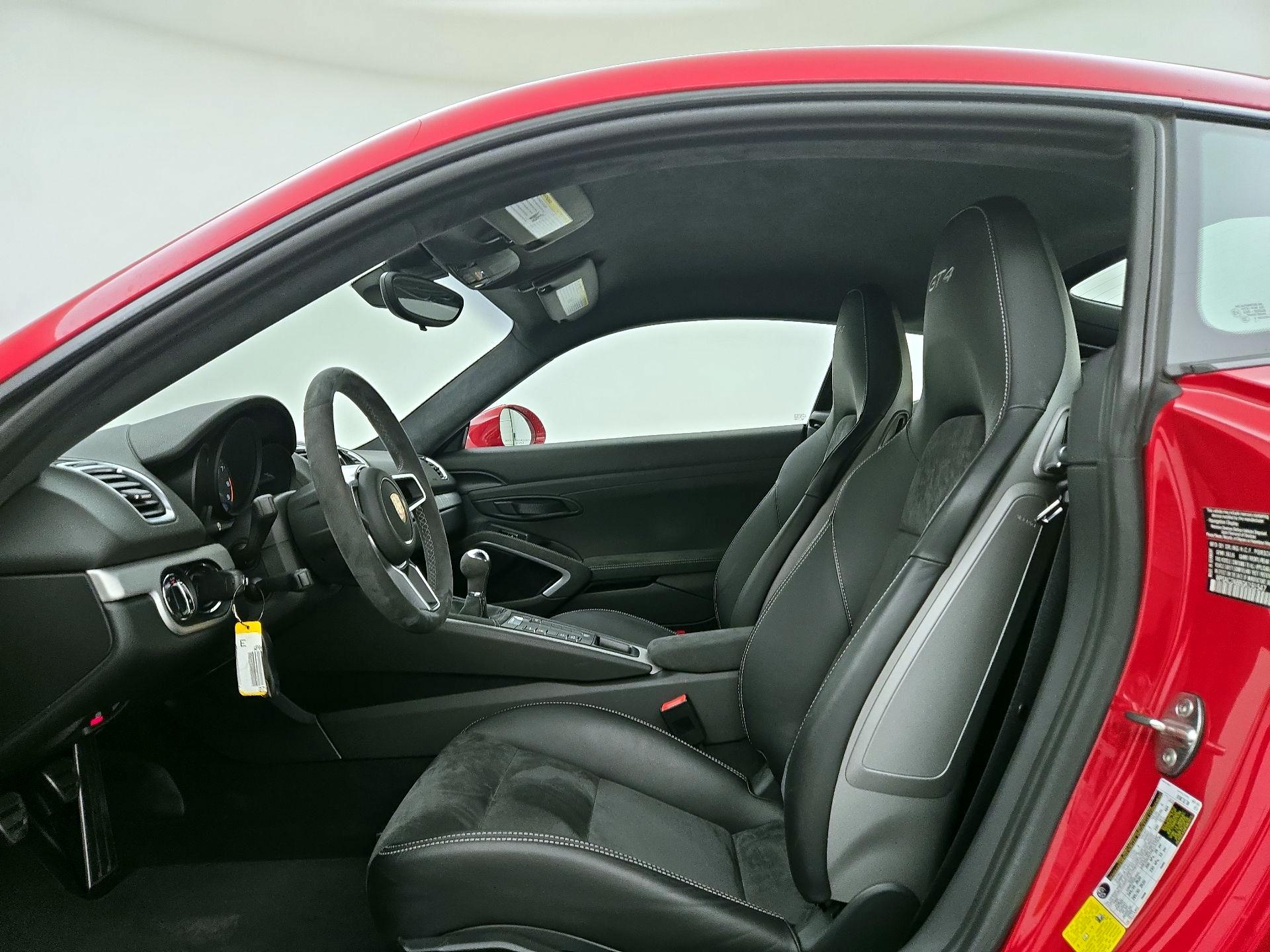 Thumbnail: 2016 Porsche Cayman - 11