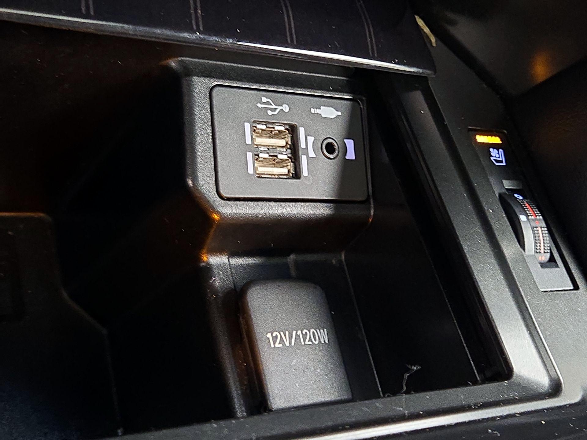 Thumbnail: 2023 Lexus GX - 19