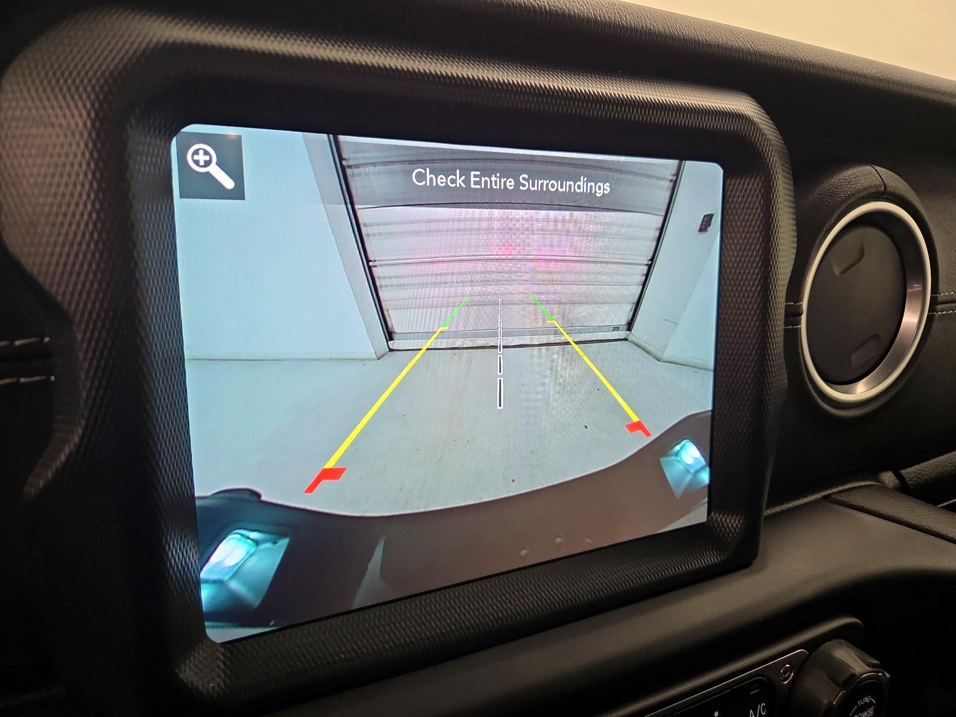 Thumbnail: 2021 Jeep Gladiator - 15