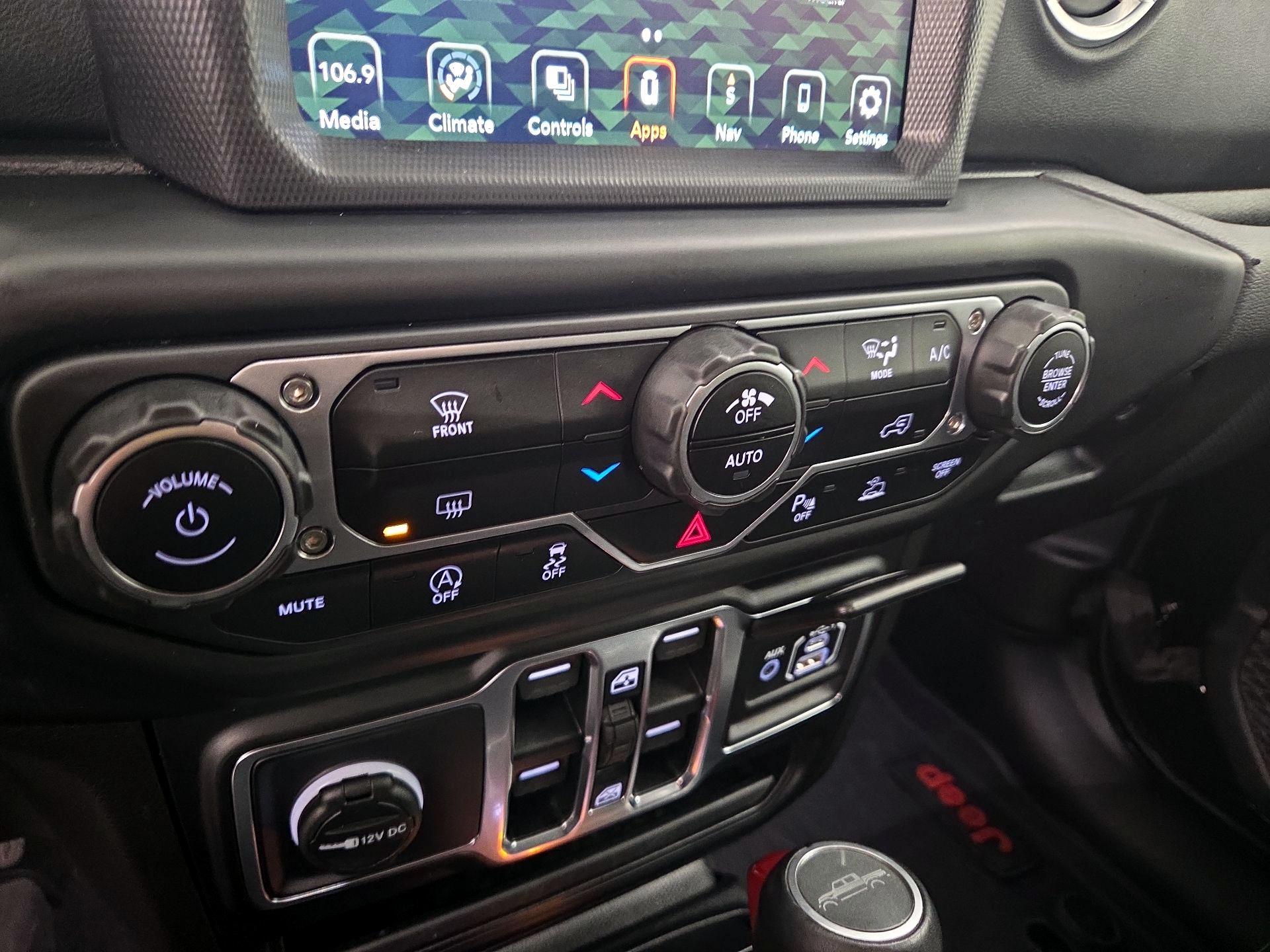 Thumbnail: 2021 Jeep Gladiator - 17