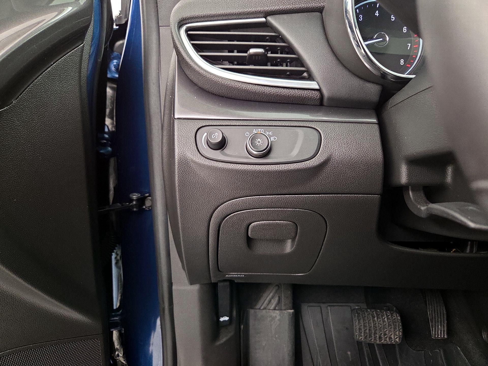 Thumbnail: 2020 Buick Encore - 13