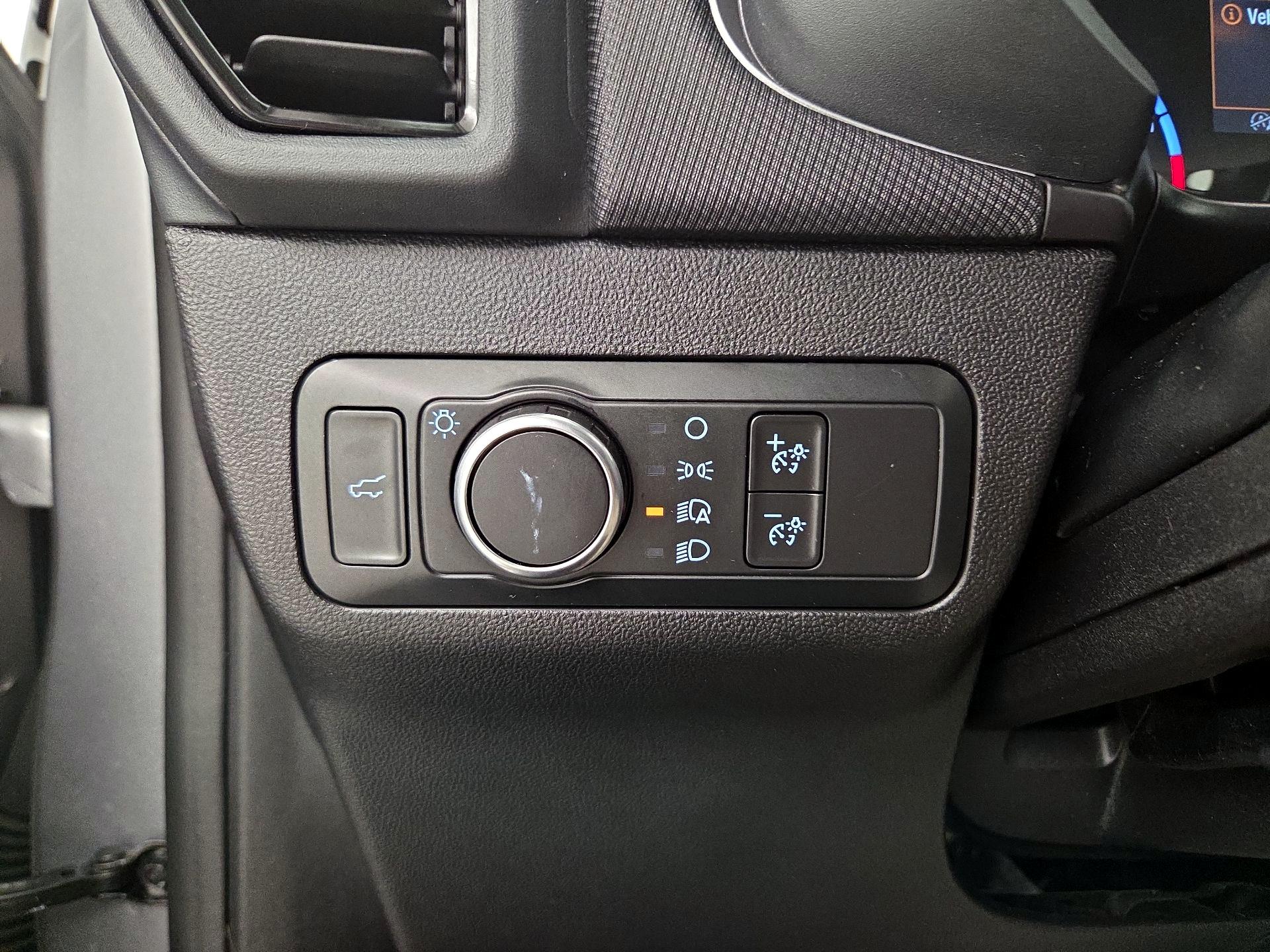 Thumbnail: 2021 Ford Bronco Sport - 13