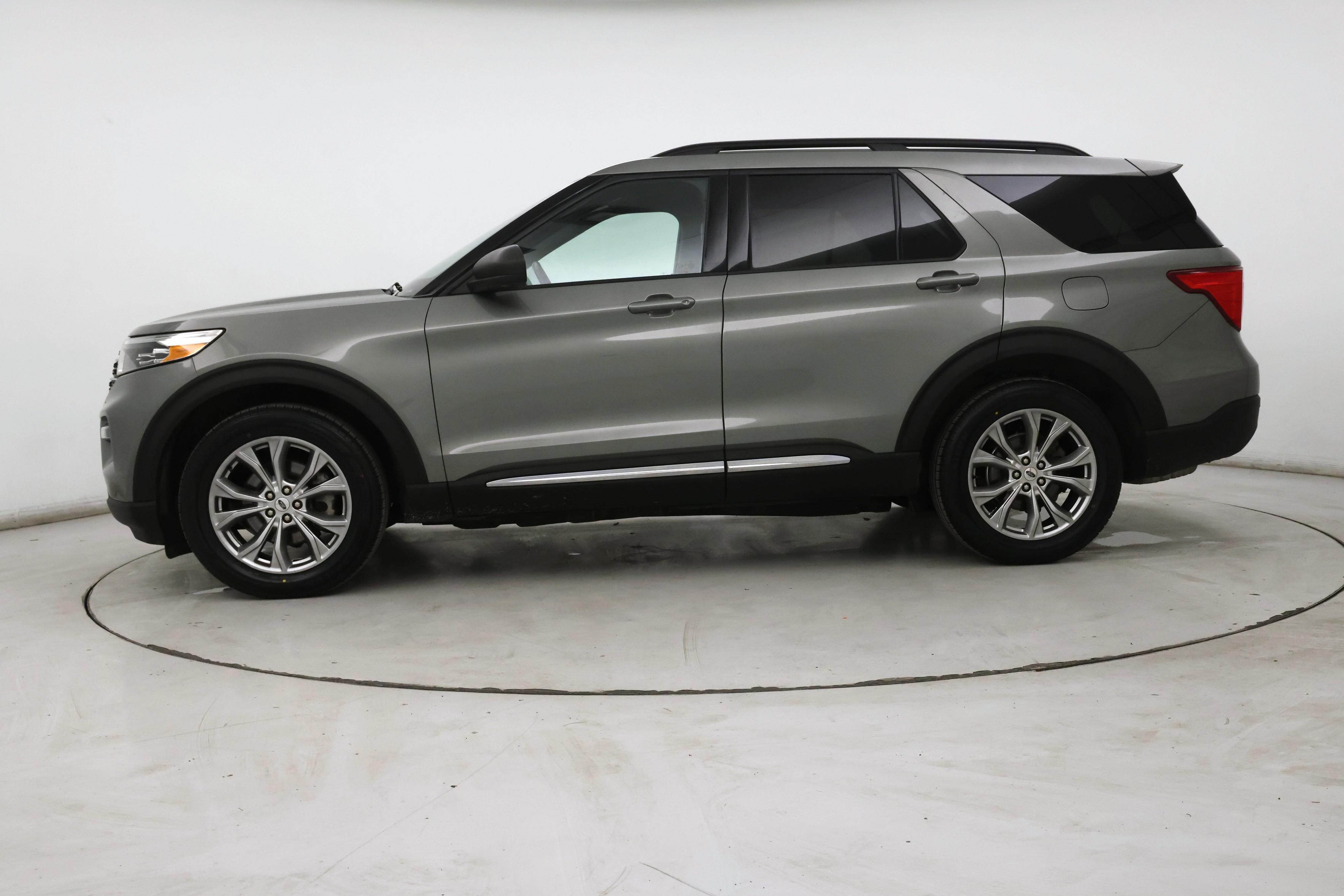 Thumbnail: 2020 Ford Explorer - 3