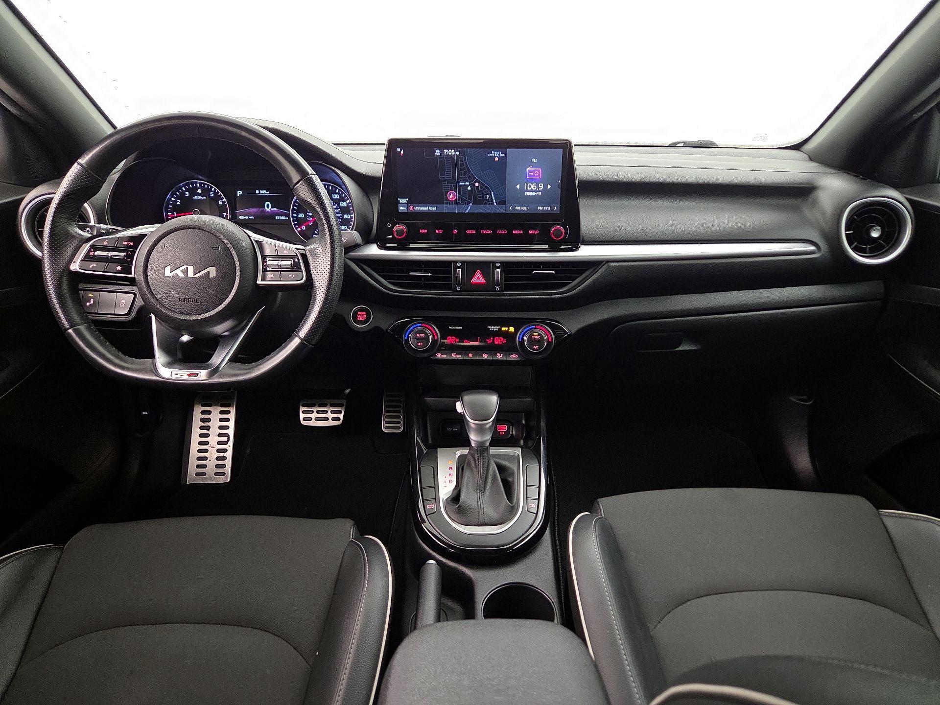 Thumbnail: 2022 Kia Forte - 9